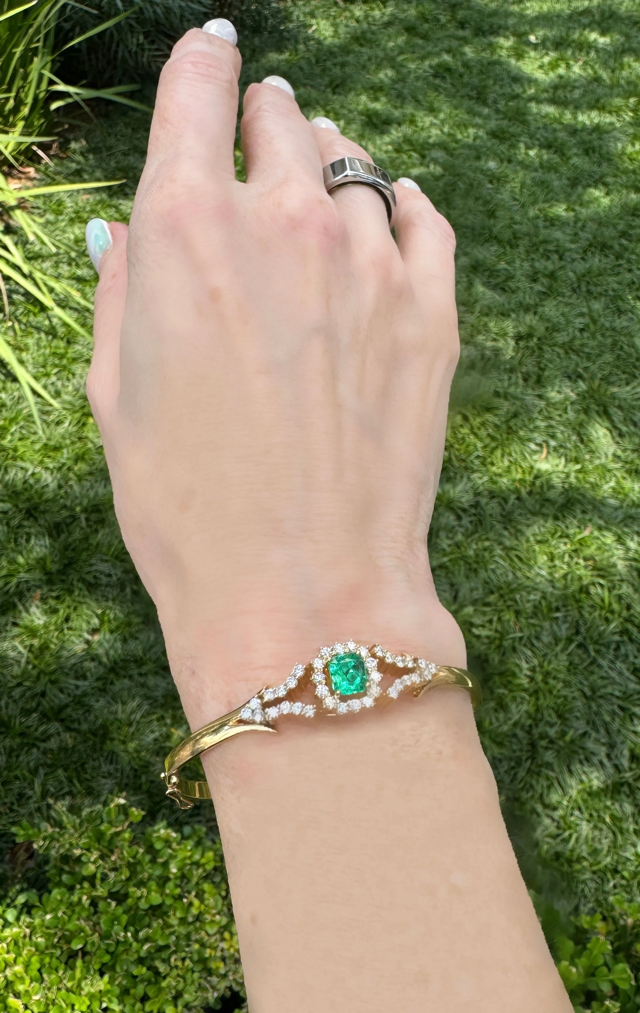 1.50 Carat Emerald and Diamond Bangle