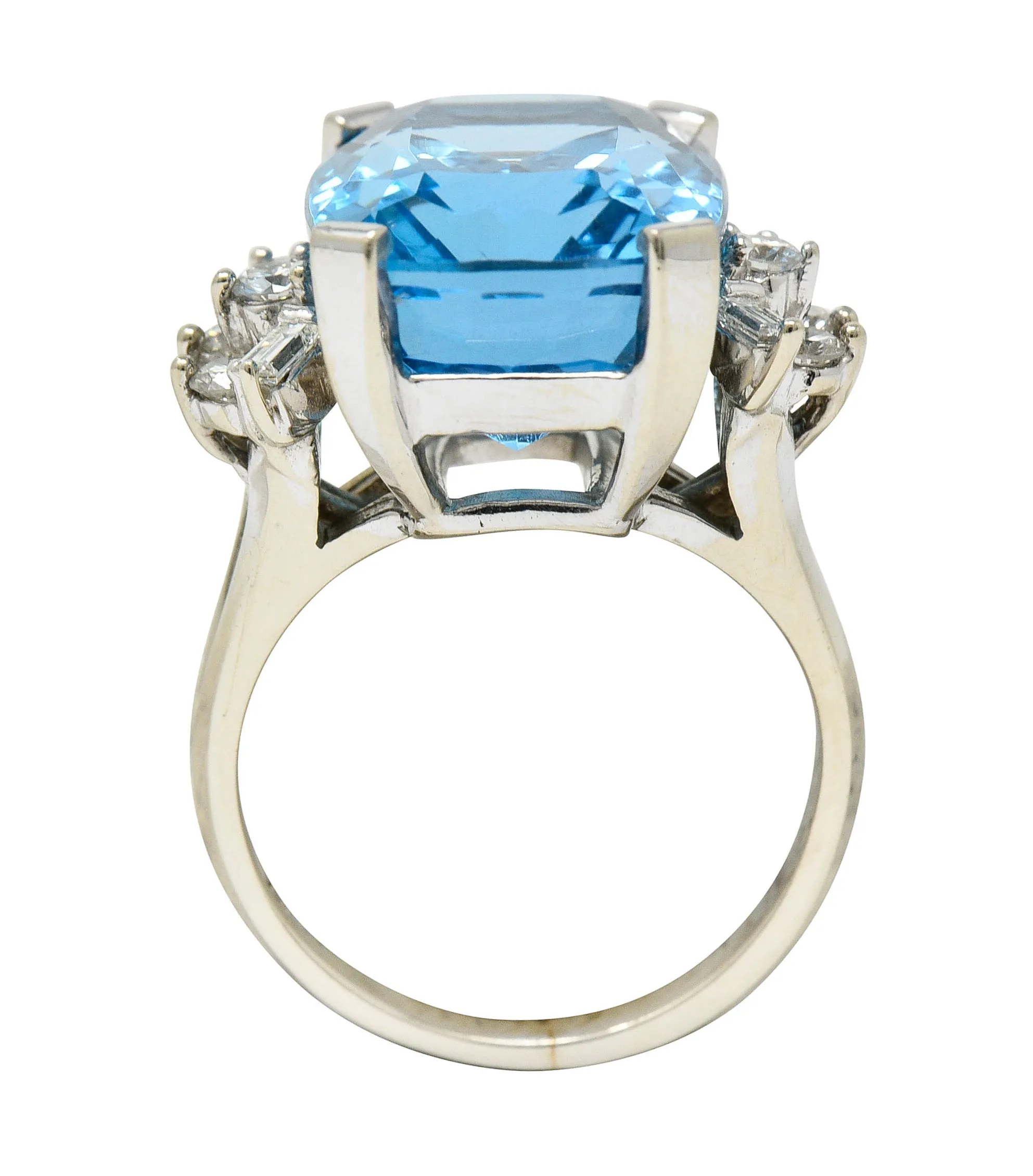 1960's Vintage Blue Topaz Diamond 14 Karat White Gold Cocktail Ring
