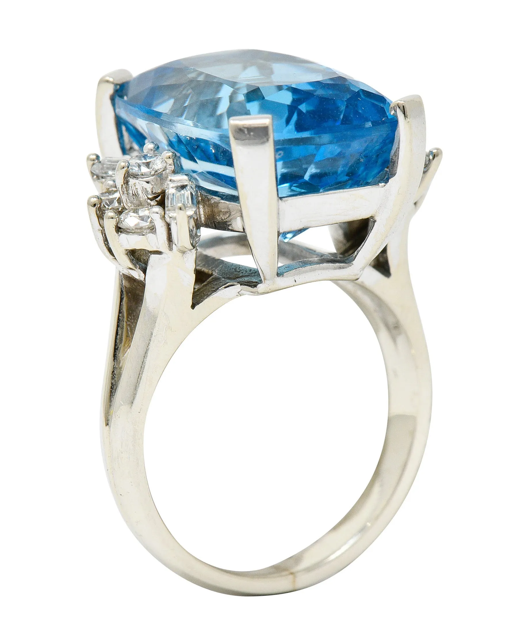 1960's Vintage Blue Topaz Diamond 14 Karat White Gold Cocktail Ring