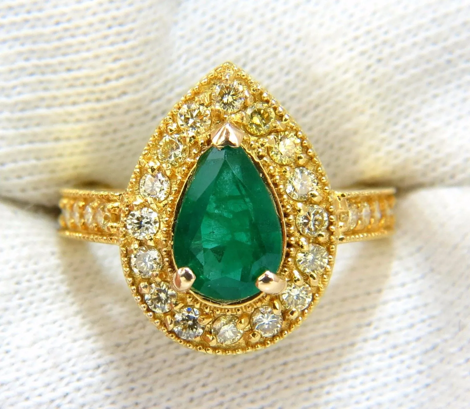 2.85ct Natural Pear Brilliant Emerald diamond ring 14kt G/Vs  Fancy Yellows