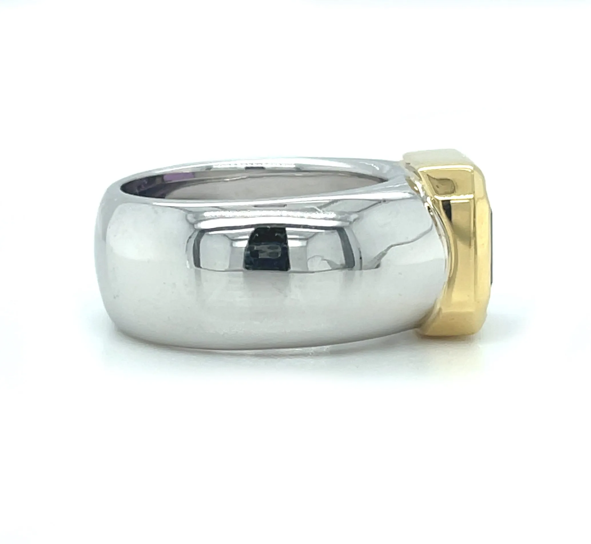 2.95 Carat Bezel Set Amethyst in Wide 18k Gold Band Ring