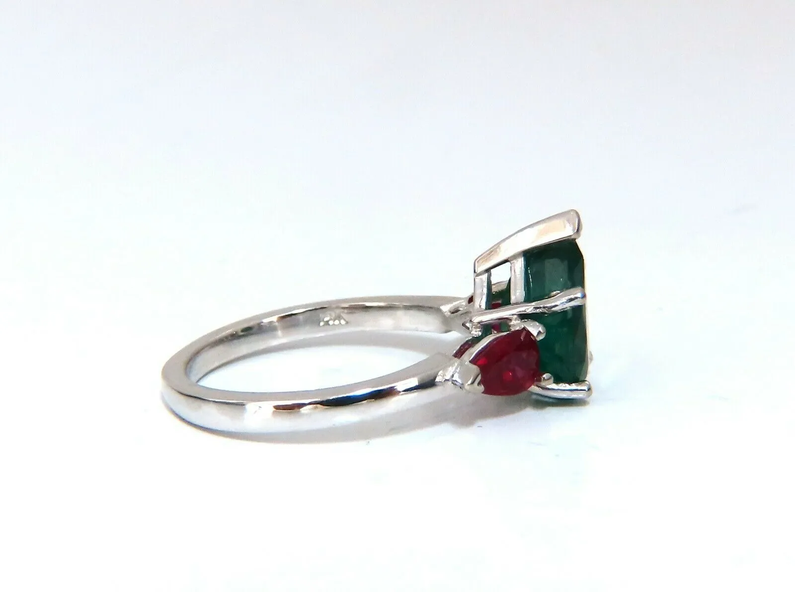 3.01ct natural pear-shaped emerald cut emerald ruby ring 14kt