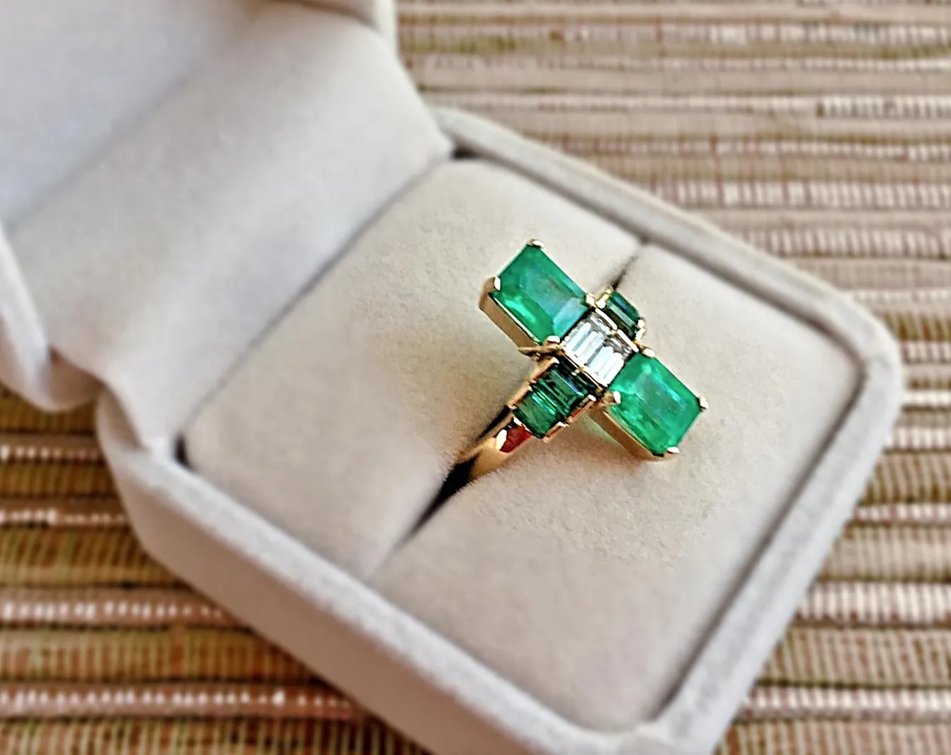 4.24 Carat Natural Fine Colombian Emerald Diamond Art Deco Style Ring 18K