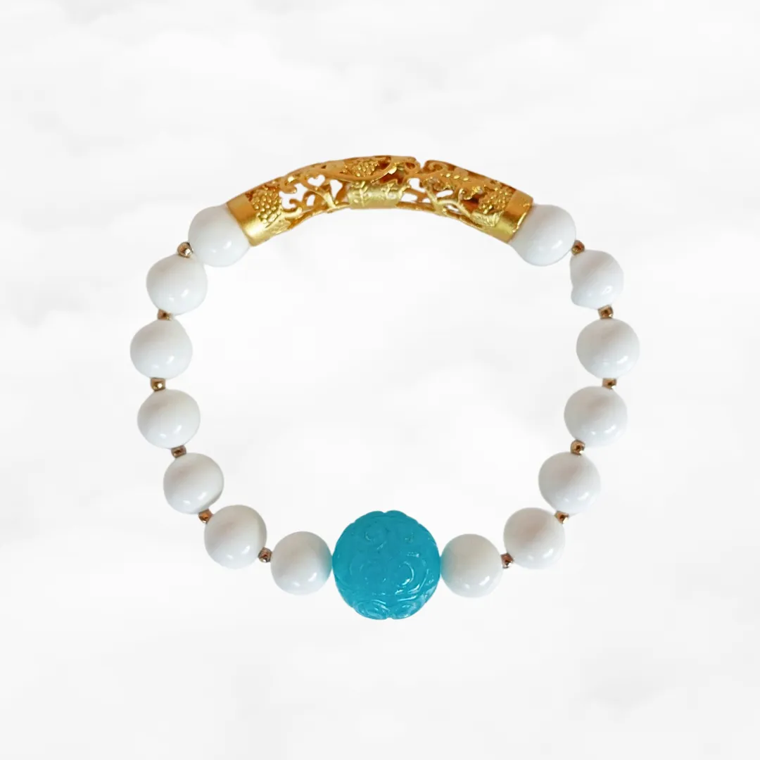 Auspicious Beaded Tridacna Bracelet