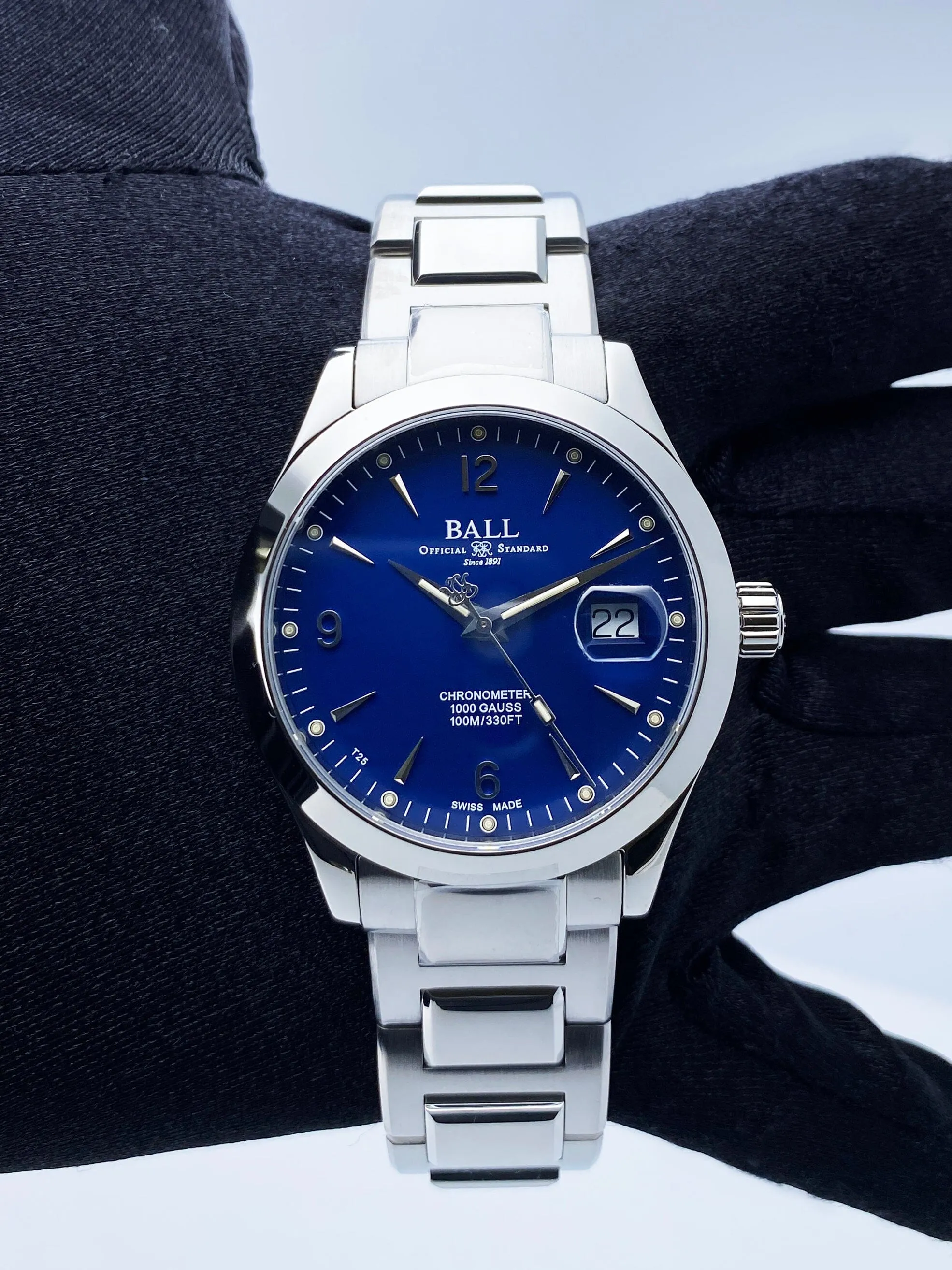 BALL Engineer III Ohio Chronometer Blue Dial Mens Watch Box Papers