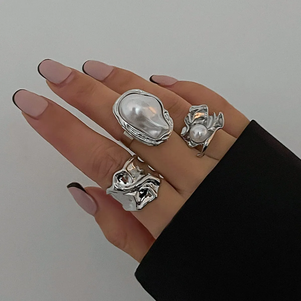 Baroque 3pcs Irregular Pearl Inlaid Pleated Ring Set
