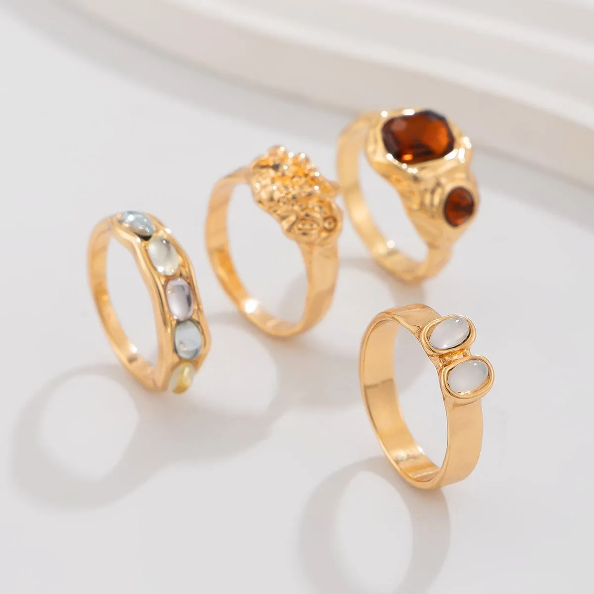 Baroque 4Pcs Crystal Rhinestone Inlaid Carved Pattern Ring Set