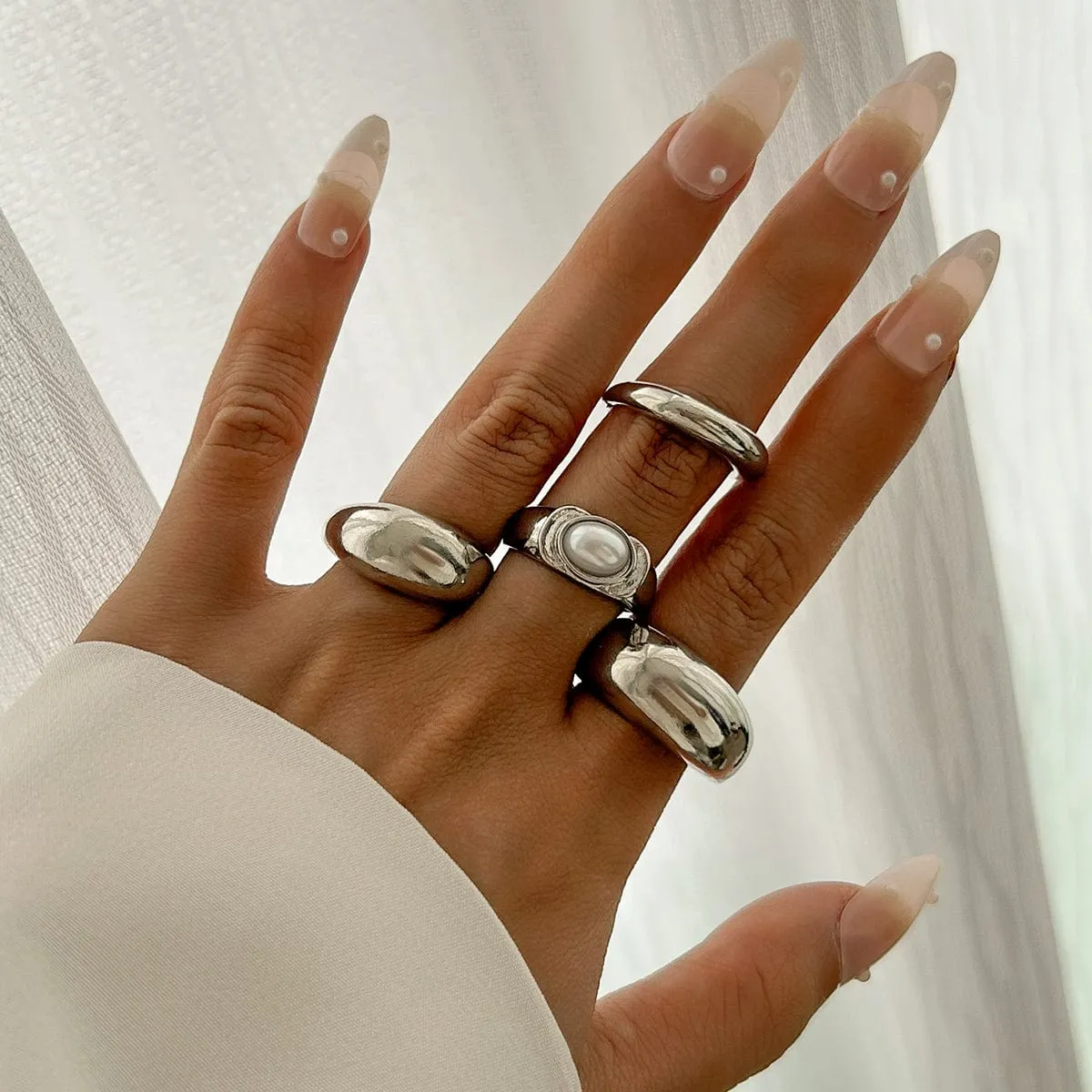 Baroque 4pcs Gold Silver Tone Pearl Inlaid Ring Set