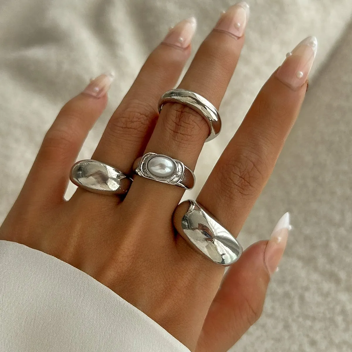 Baroque 4pcs Gold Silver Tone Pearl Inlaid Ring Set