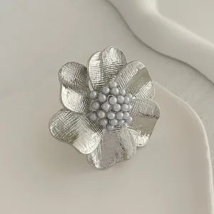 Baroque Gold Silver Tone Pearl Inlaid Textured Flower Hollow Ring Set