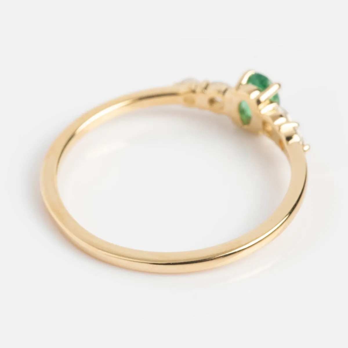 Bellatrix Oval Ring