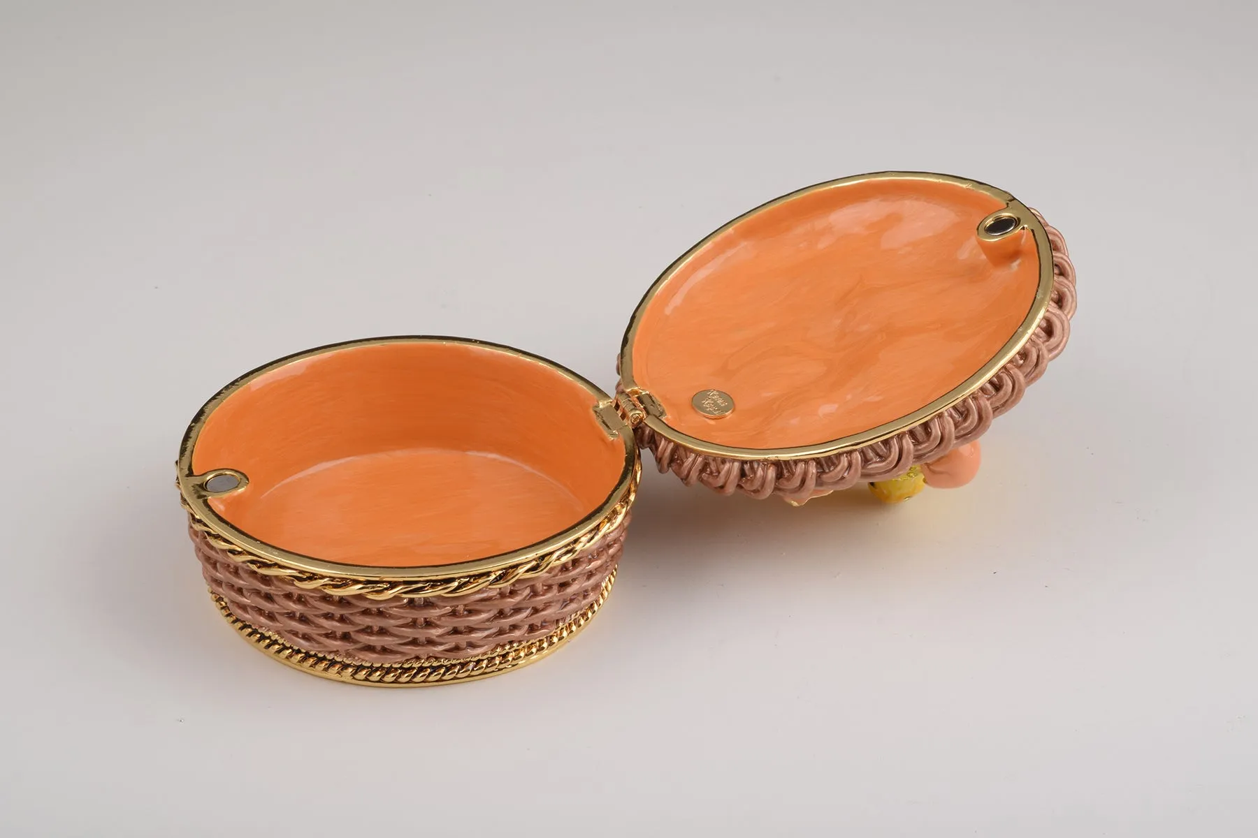 Brown basket with Baby Chicks &eggs