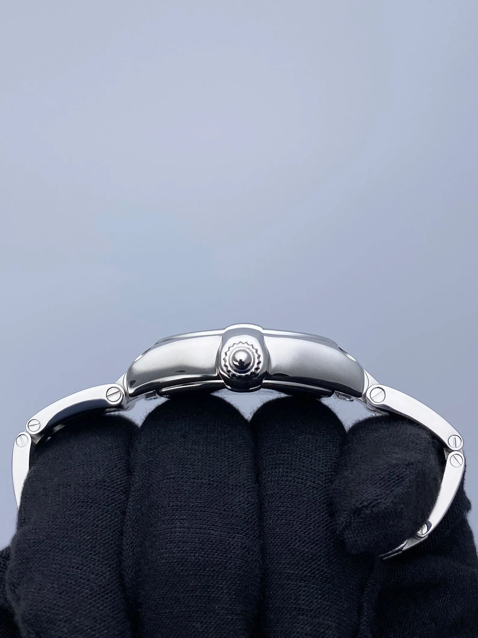 Cartier Roadster W62016V3 Stainless Steel Ladies Watch