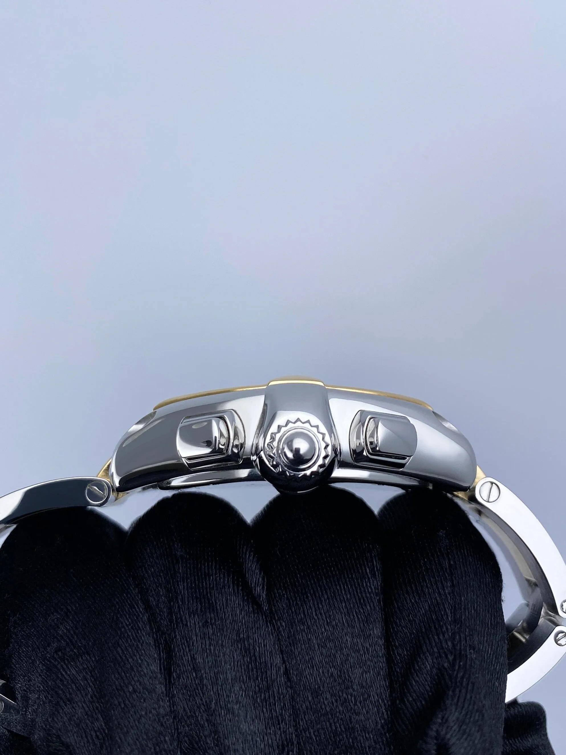Cartier Roadster W62027Z1 Silver Dial Two Tone Mens Watch