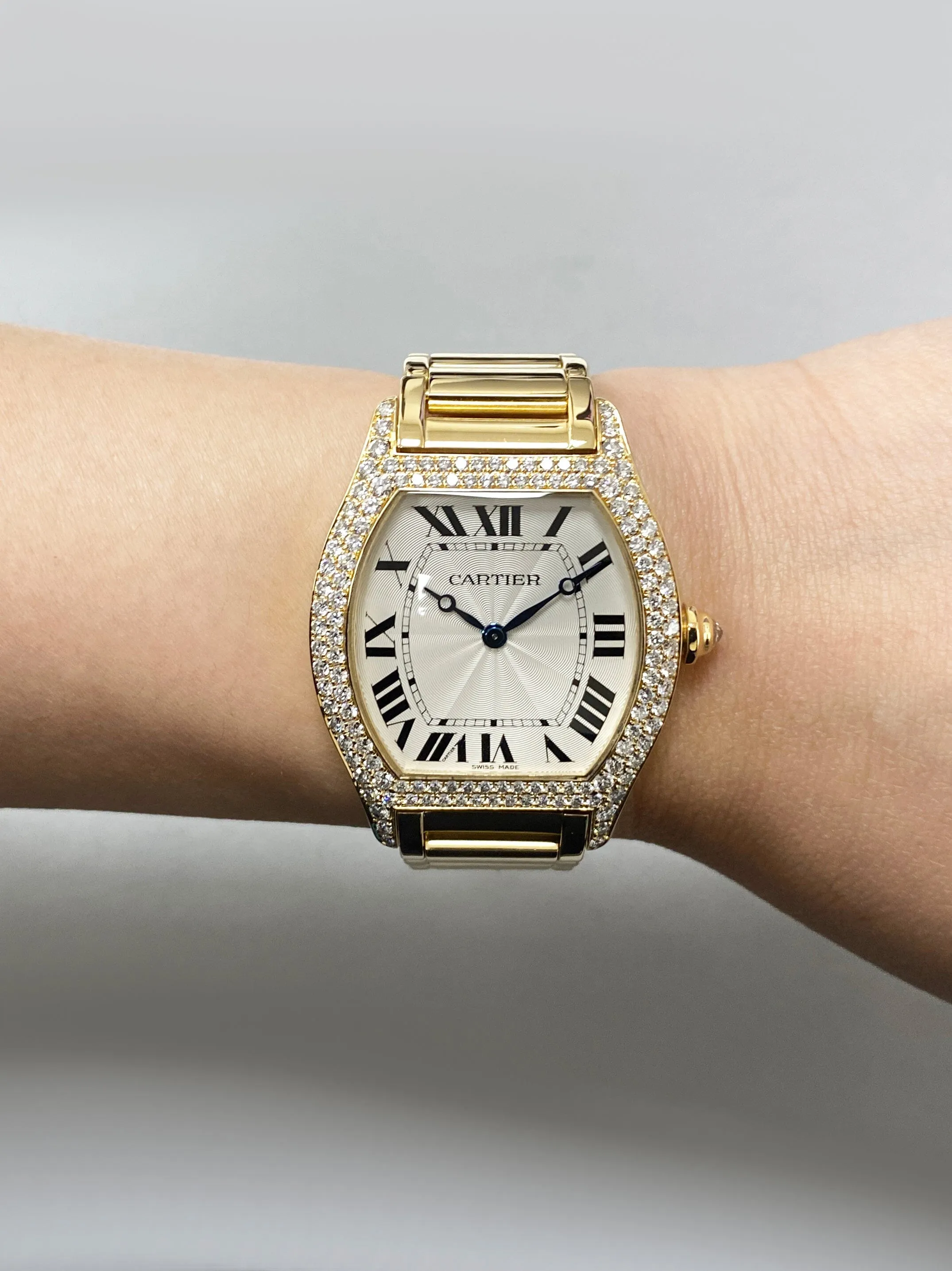 Cartier Tortue Large WA5037W8 Diamond Yellow Gold Mens Watch
