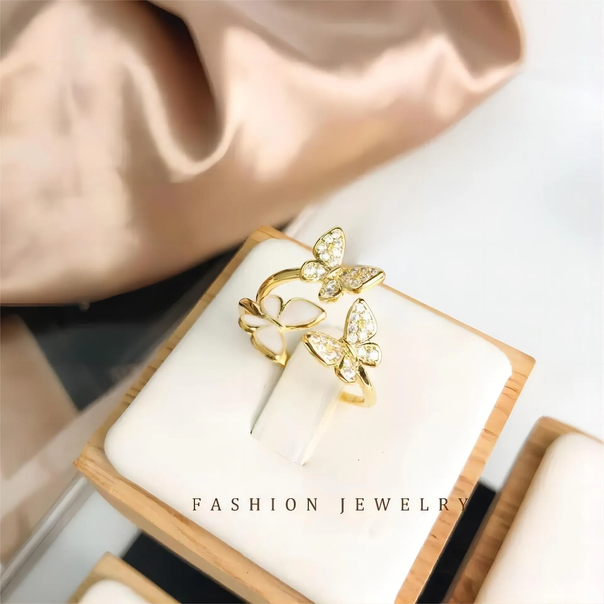 Chic CZ Inlaid Butterfly Ring