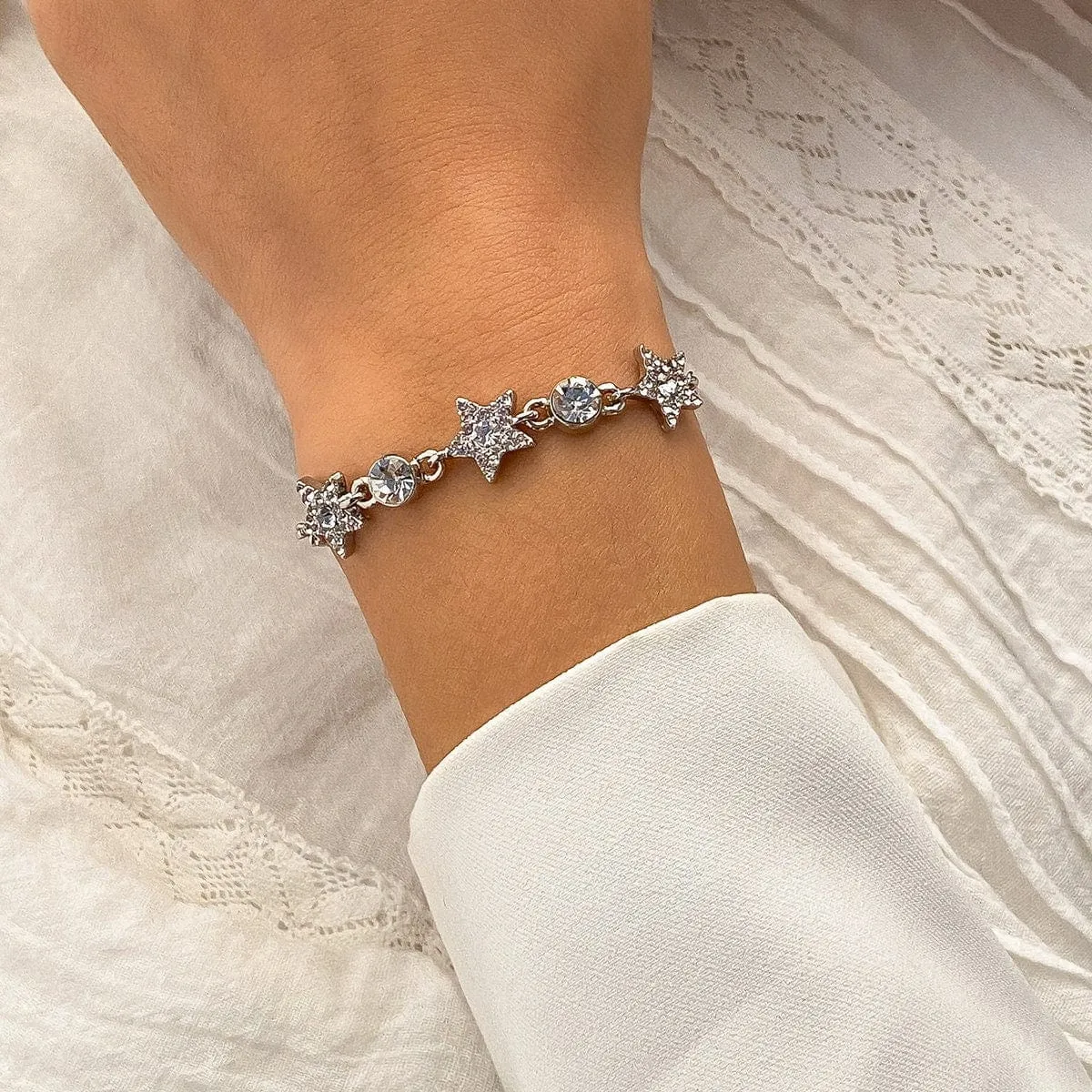Chic CZ Inlaid Star Bracelet