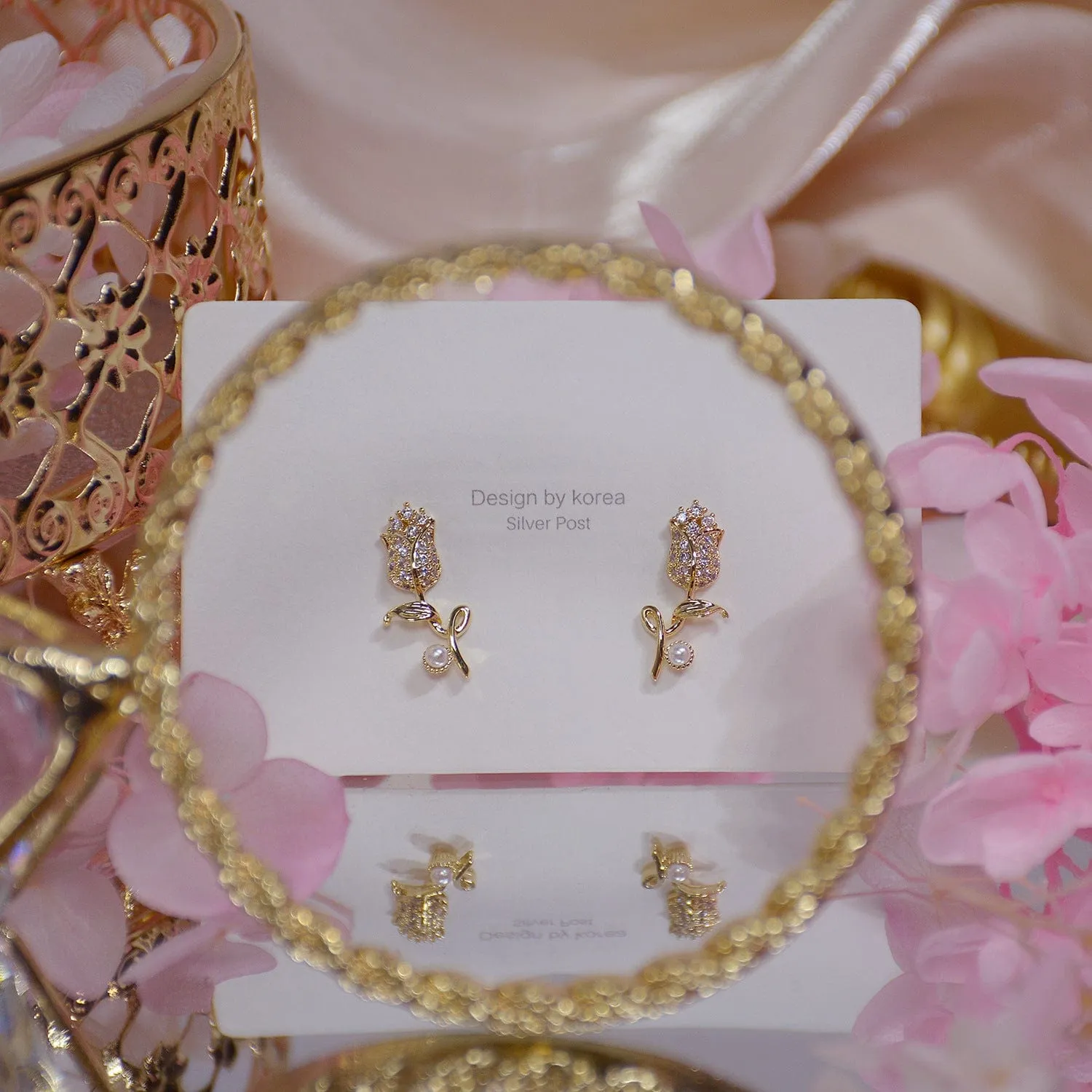 Chic Pearl Inlaid Crystal Tulip Earrings
