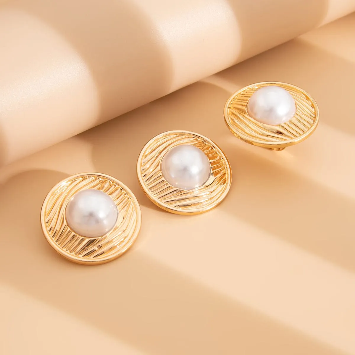 Chic Pearl Inlaid Textured Round Disk Earrings Ring Set