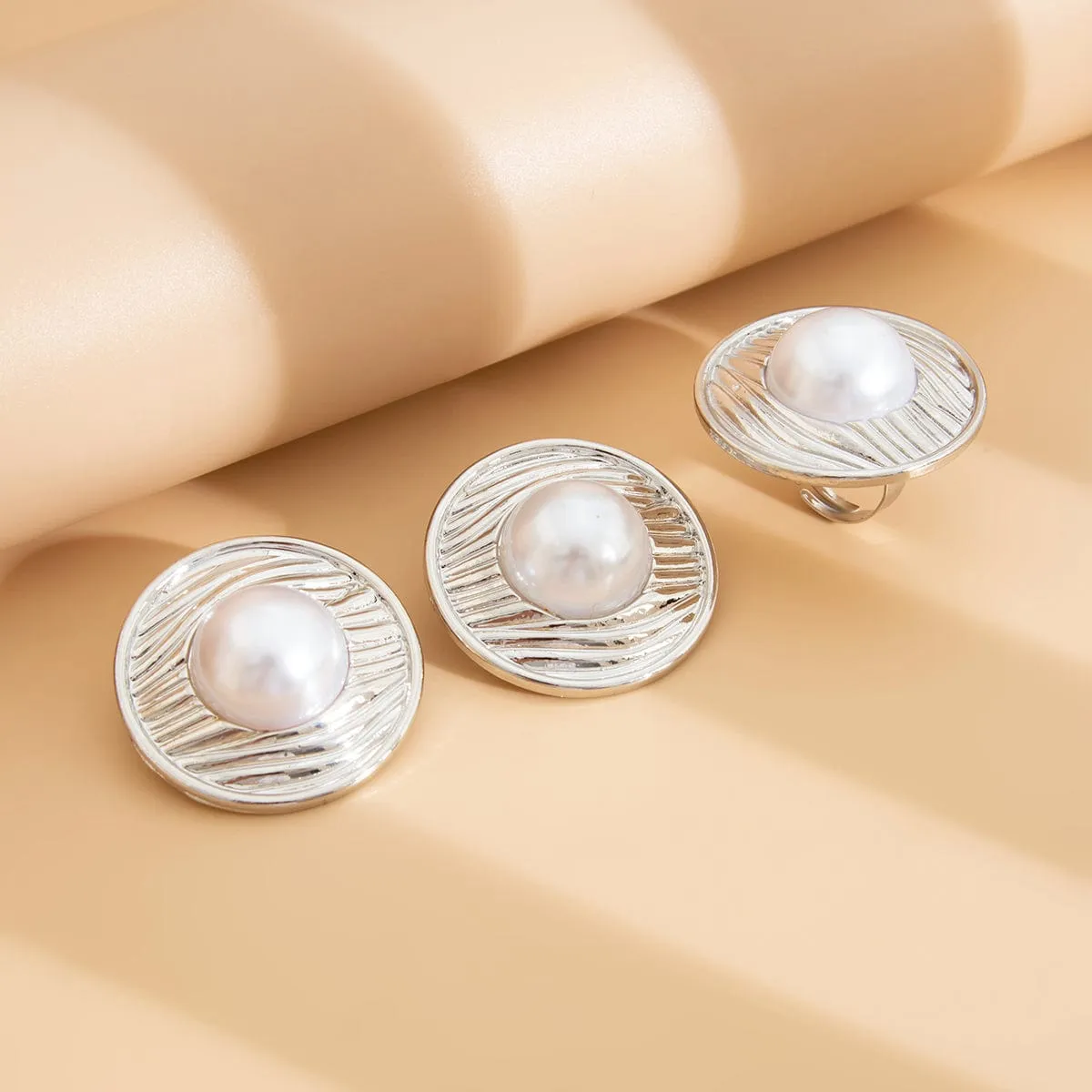 Chic Pearl Inlaid Textured Round Disk Earrings Ring Set