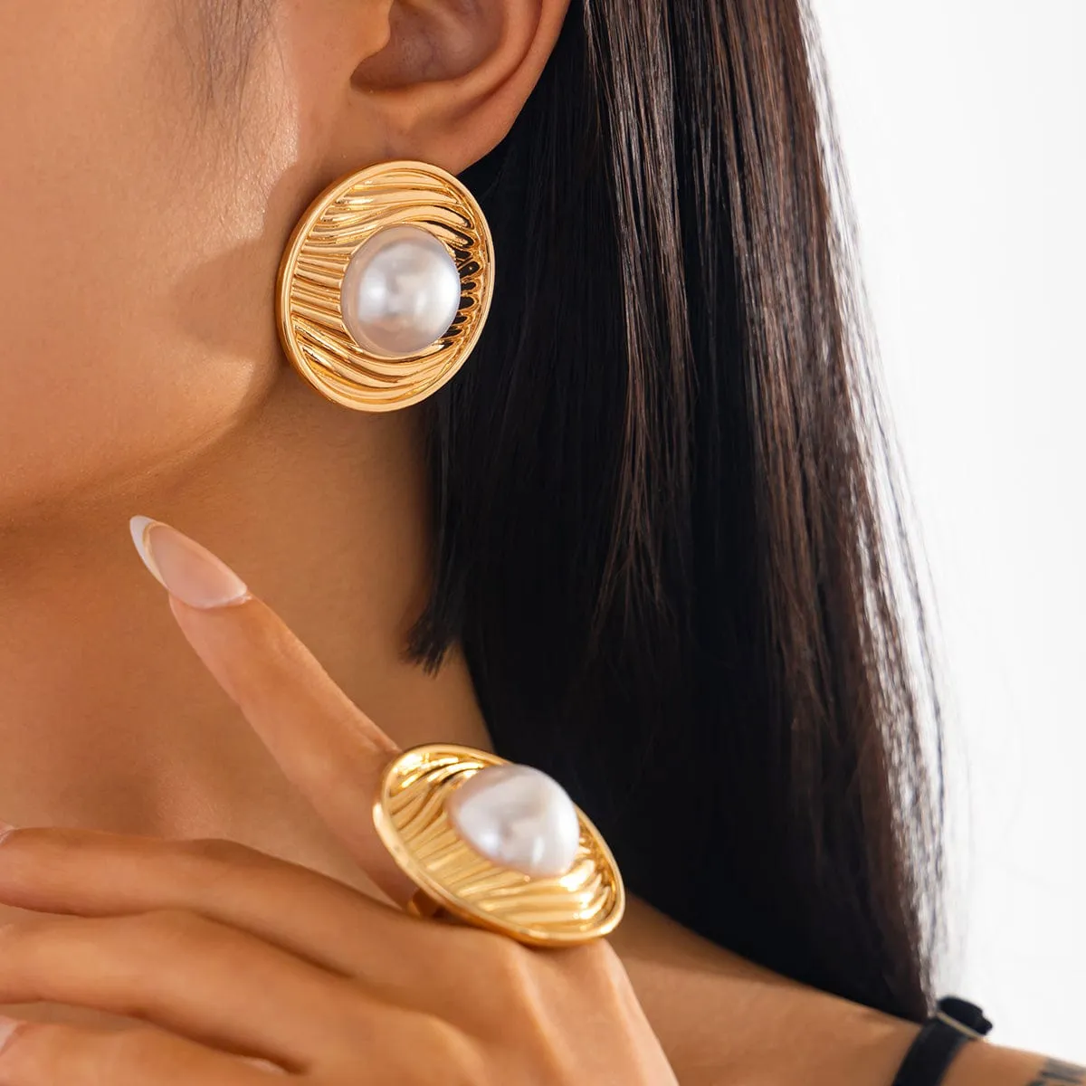 Chic Pearl Inlaid Textured Round Disk Earrings Ring Set