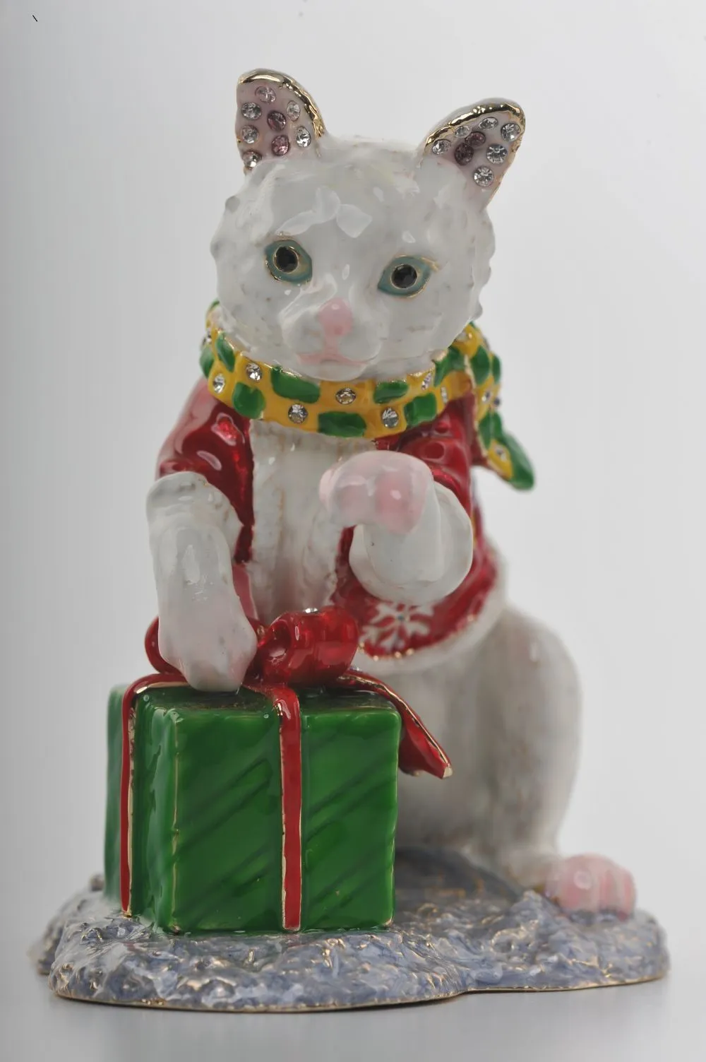 Christmas Cat with Presents