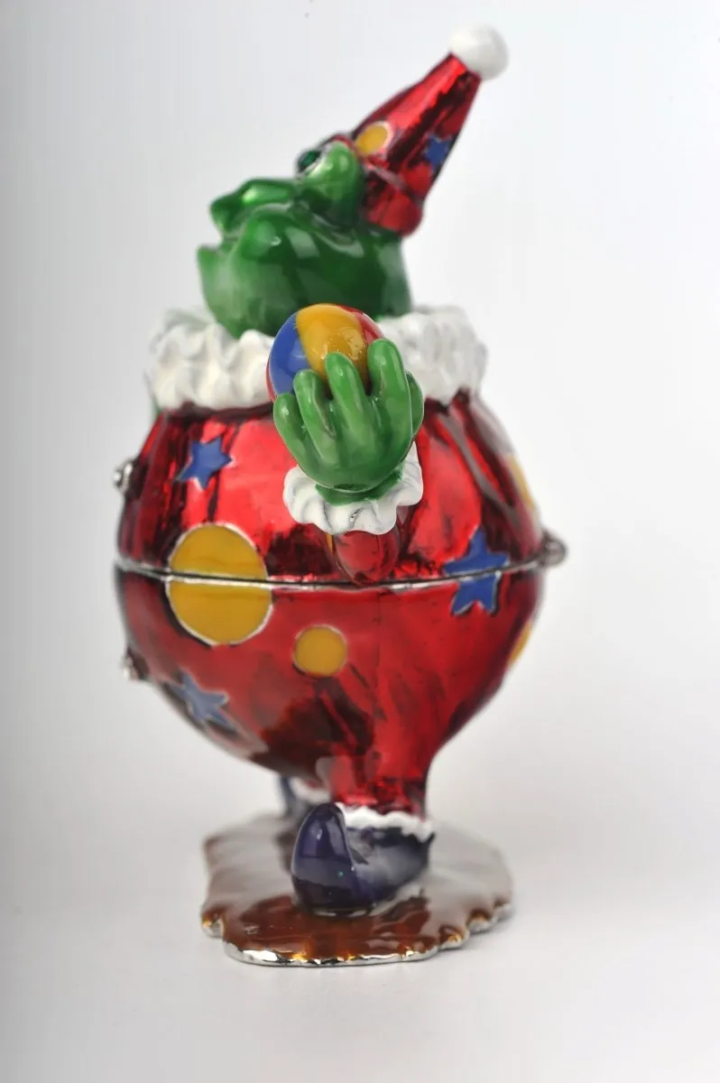 Clown Frog Juggling