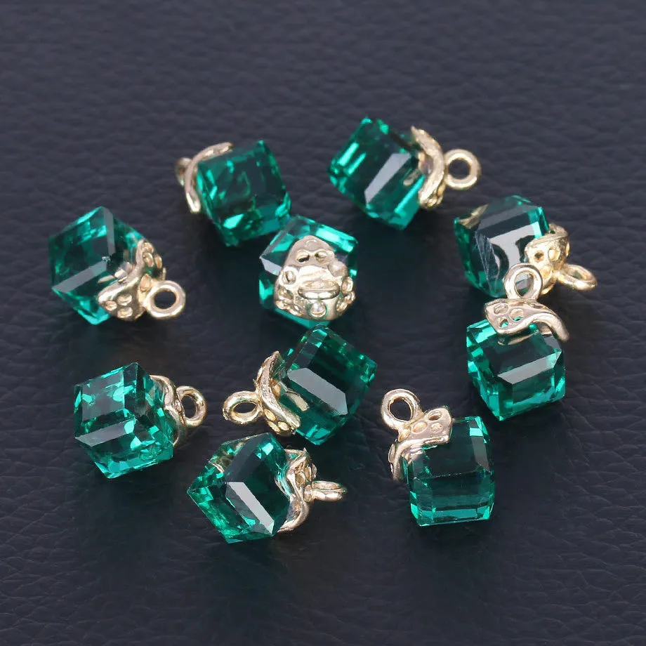 Cubic glass beads