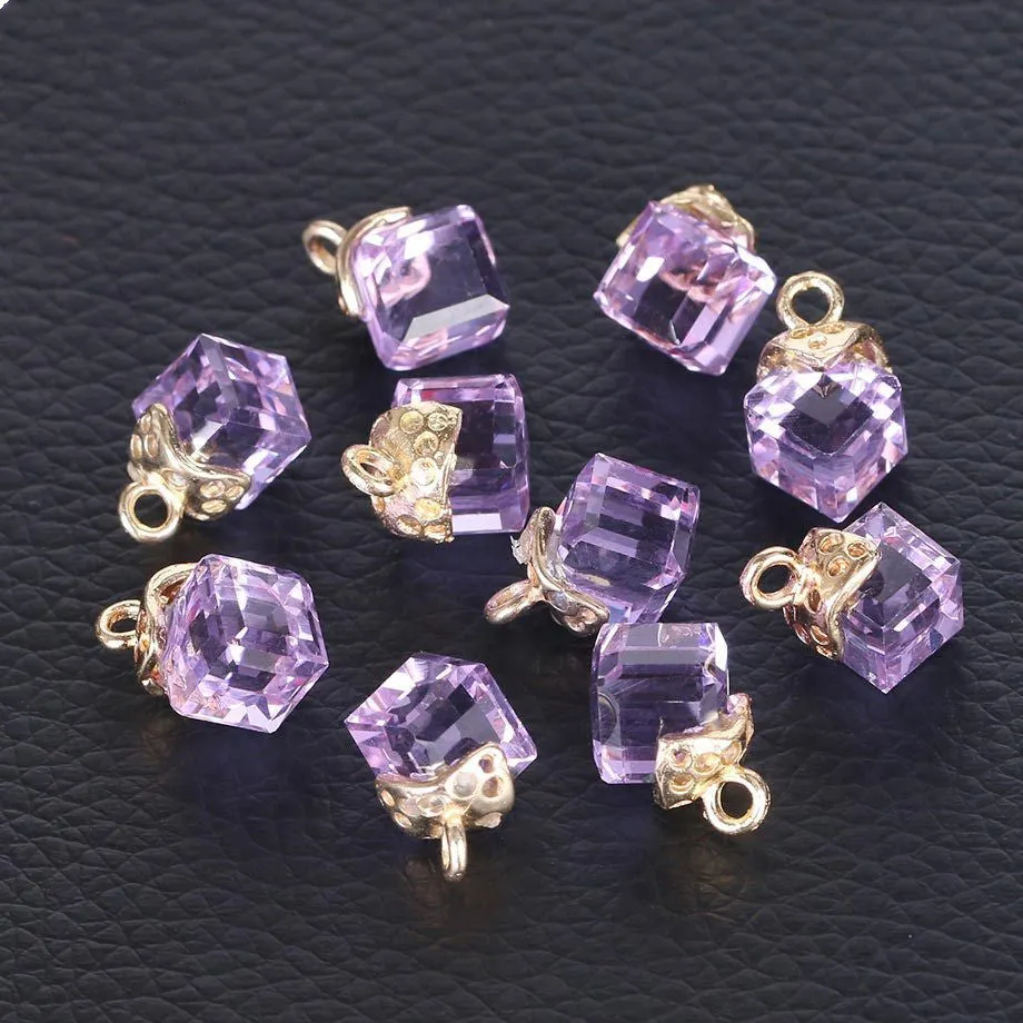 Cubic glass beads