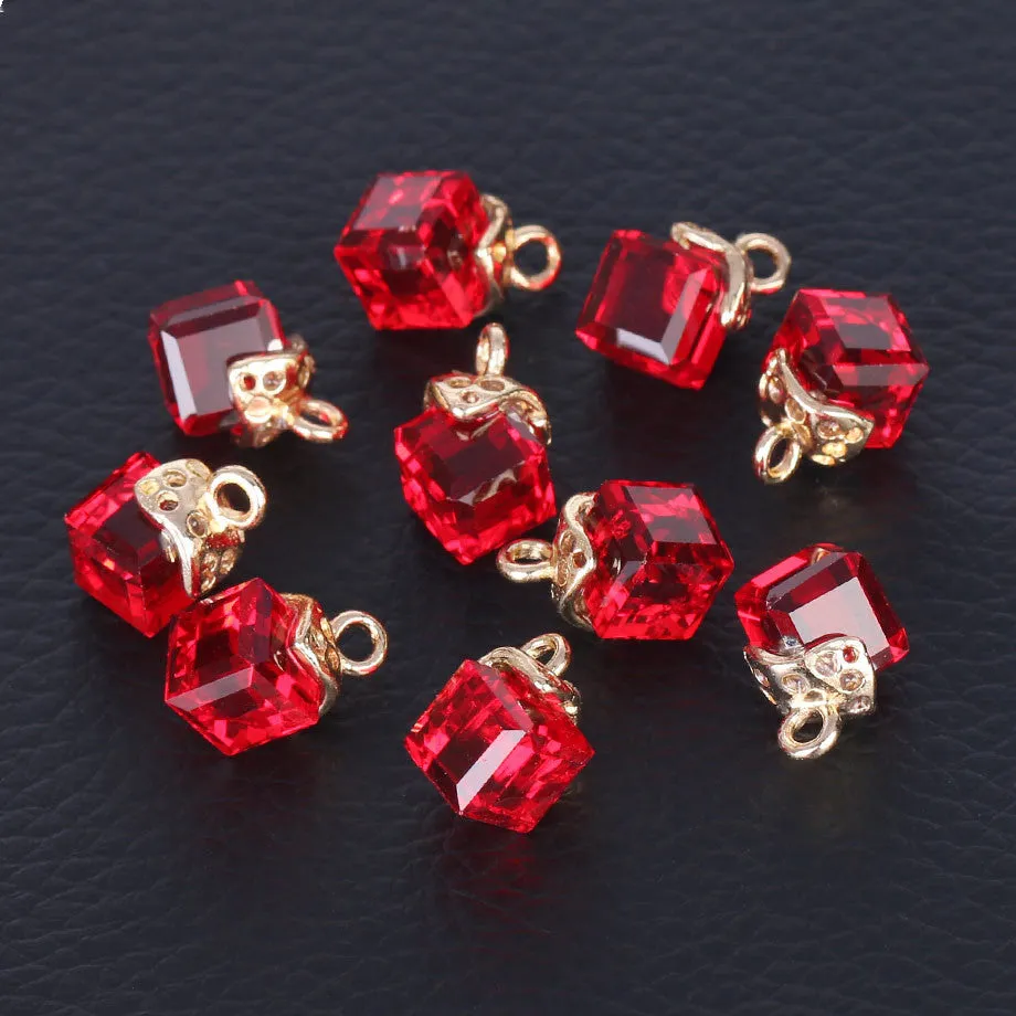 Cubic glass beads
