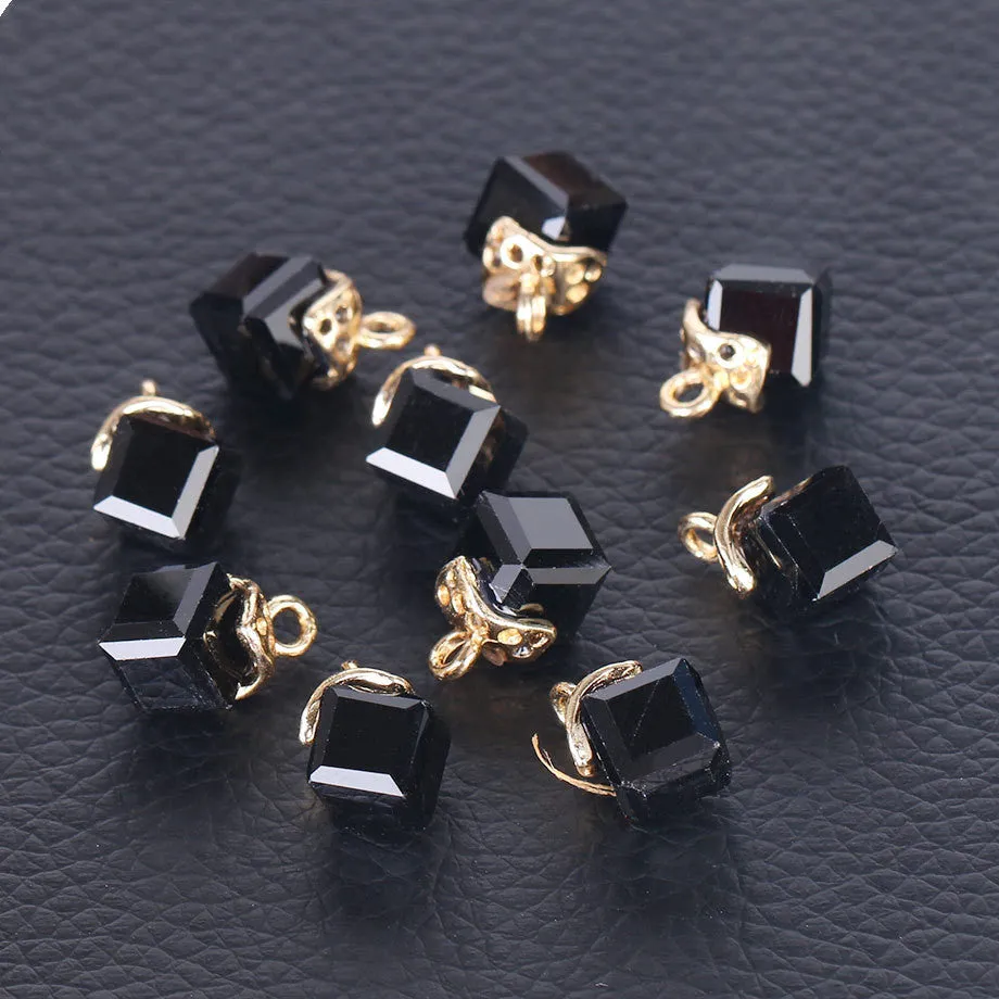 Cubic glass beads