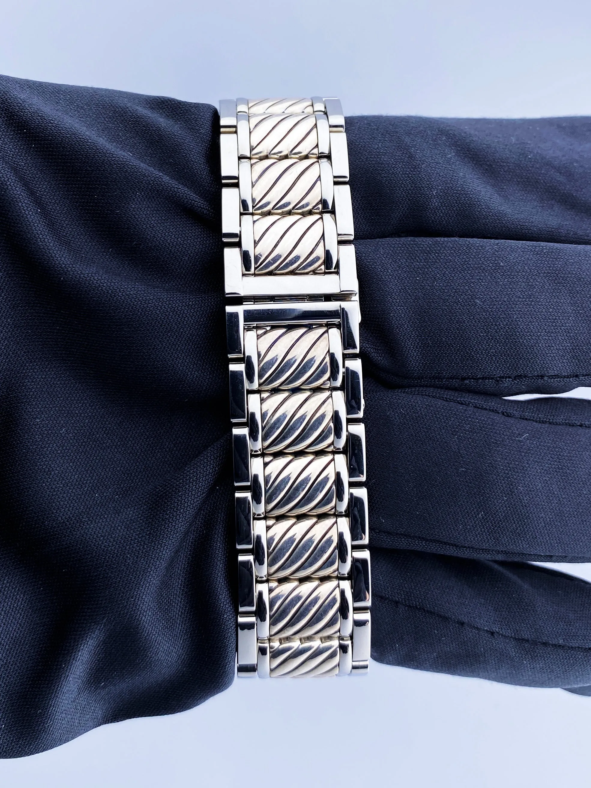 David Yurman Thoroughbred T303-SST  Ladies Watch