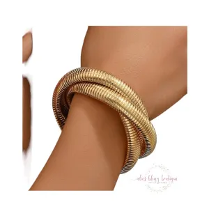 Elegant Orbit - Gold Bracelet