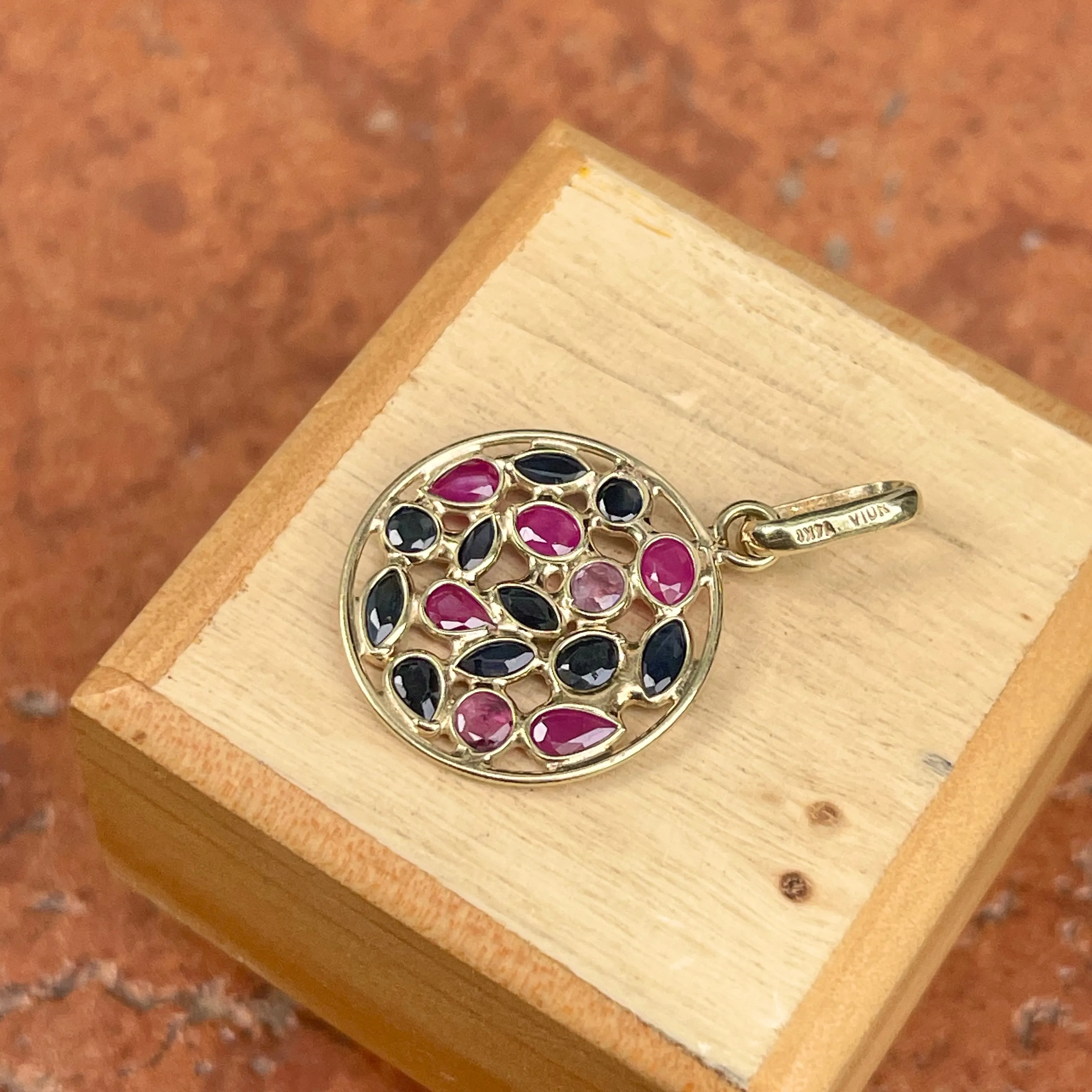 Estate 14KT Yellow Gold Blue Sapphire   Pink Ruby Round Drop Pendant