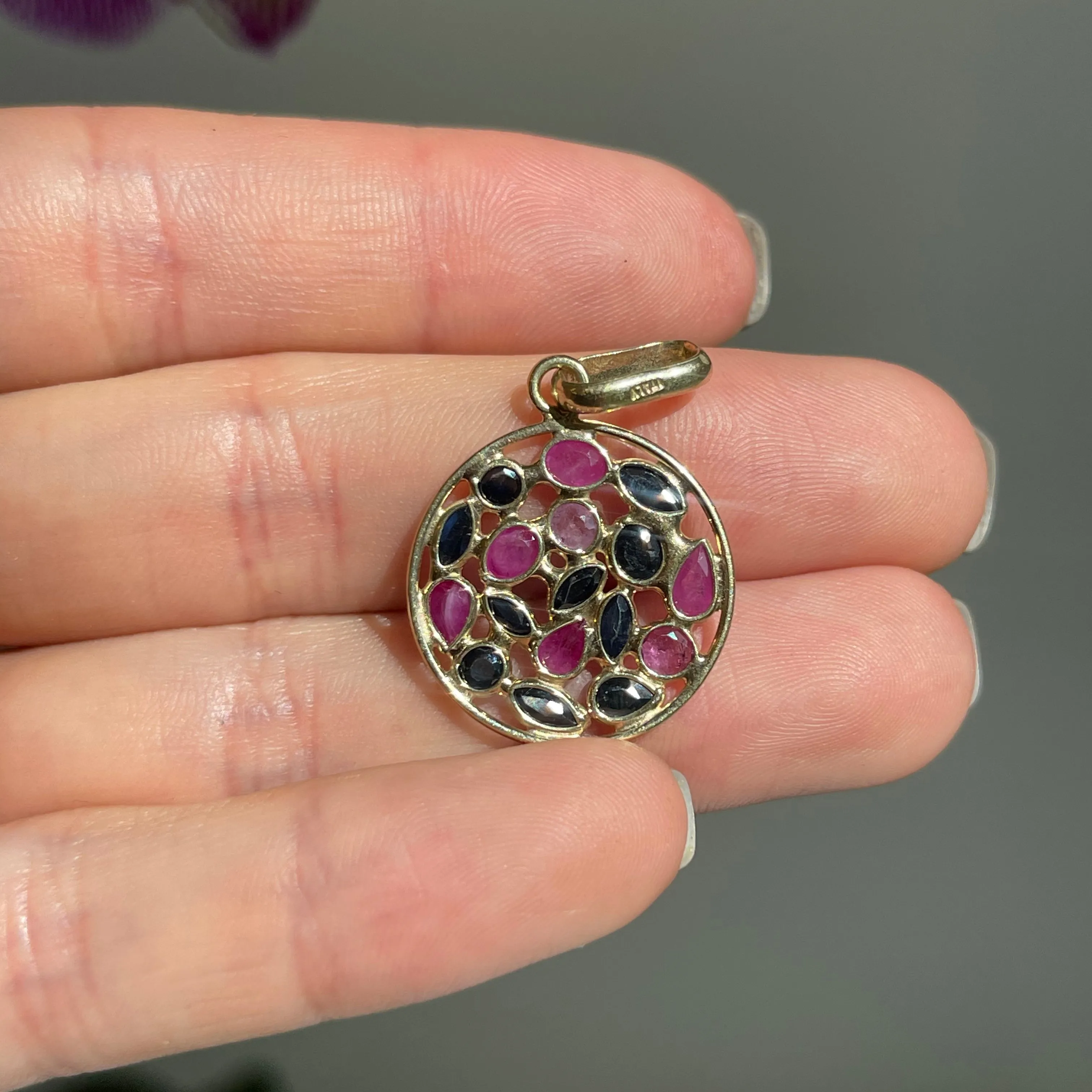Estate 14KT Yellow Gold Blue Sapphire   Pink Ruby Round Drop Pendant