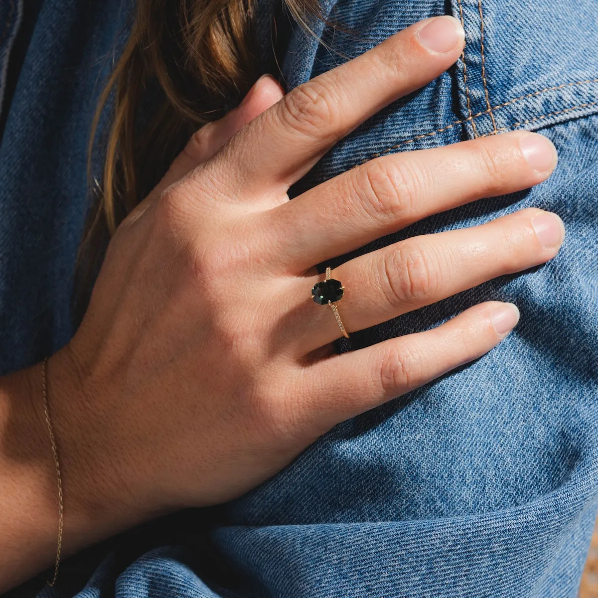 Fira Ring with Sapphire