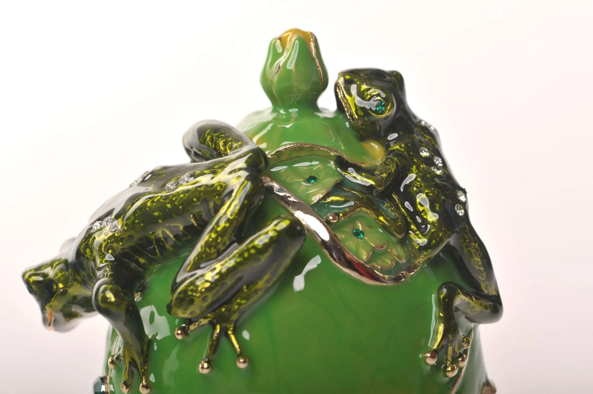 Frogs Faberge Egg