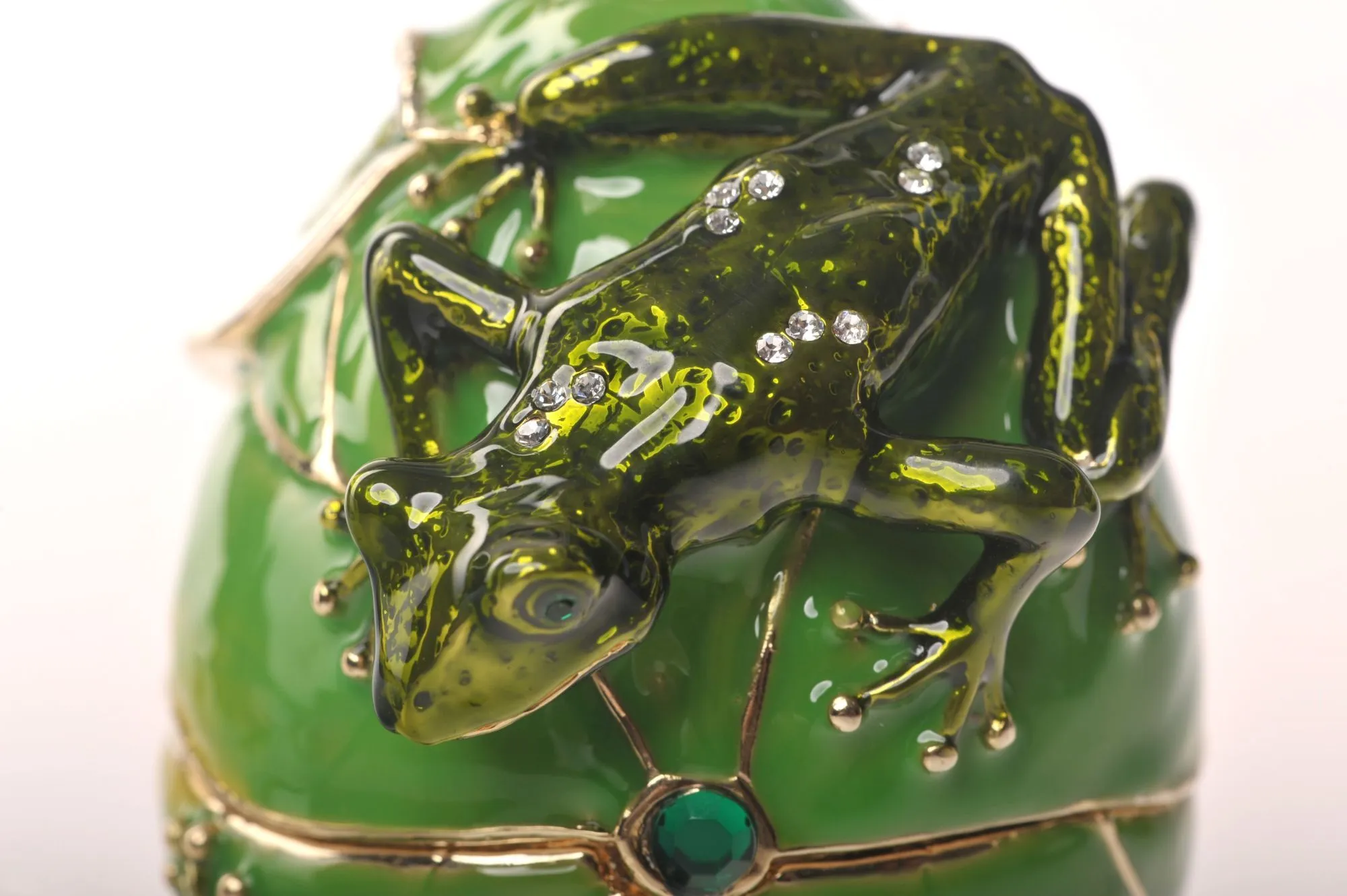 Frogs Faberge Egg