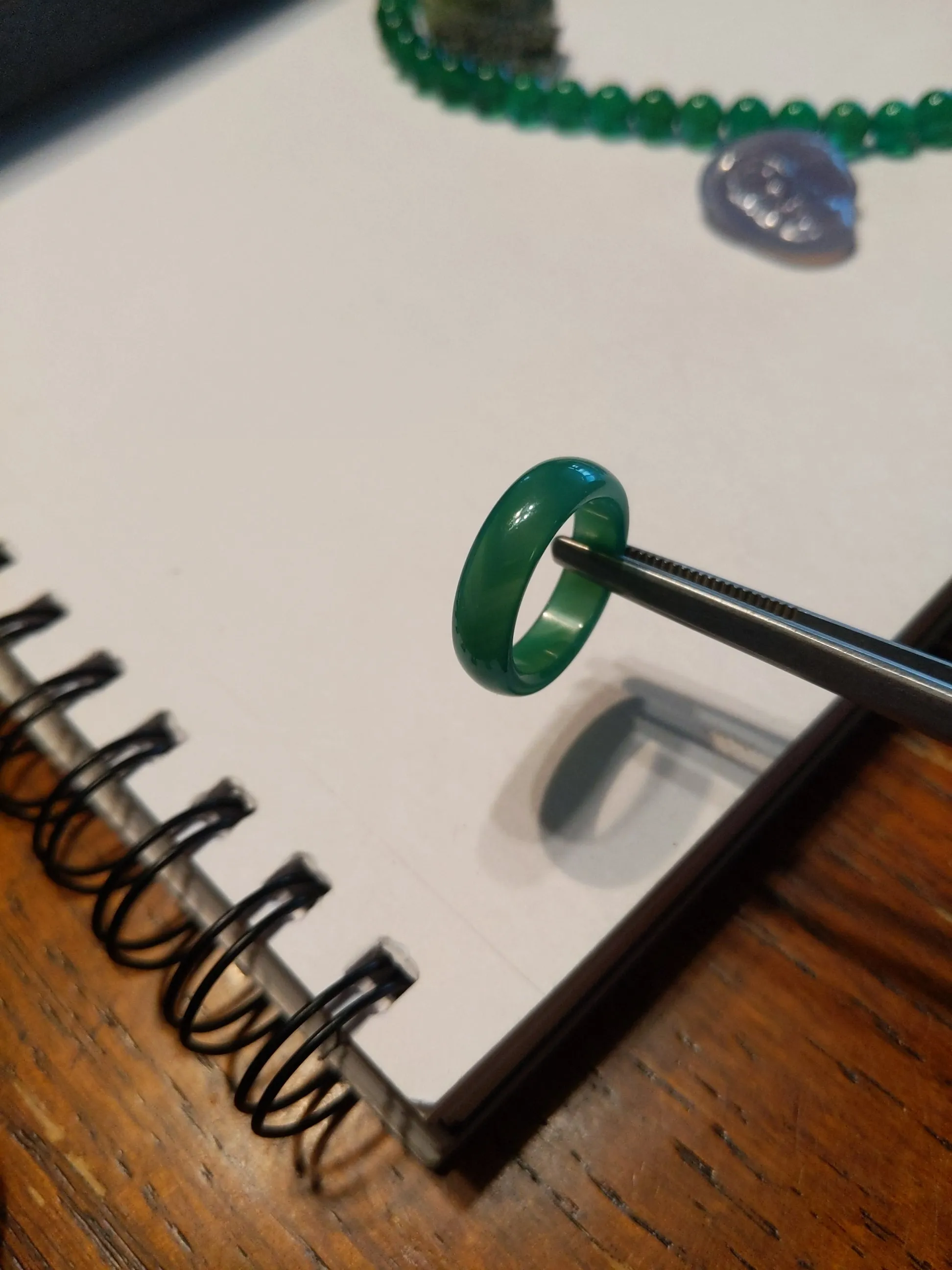 Gem silica ring. 12.88ct. Bacon stone, from Kasiruta island . Indonesia