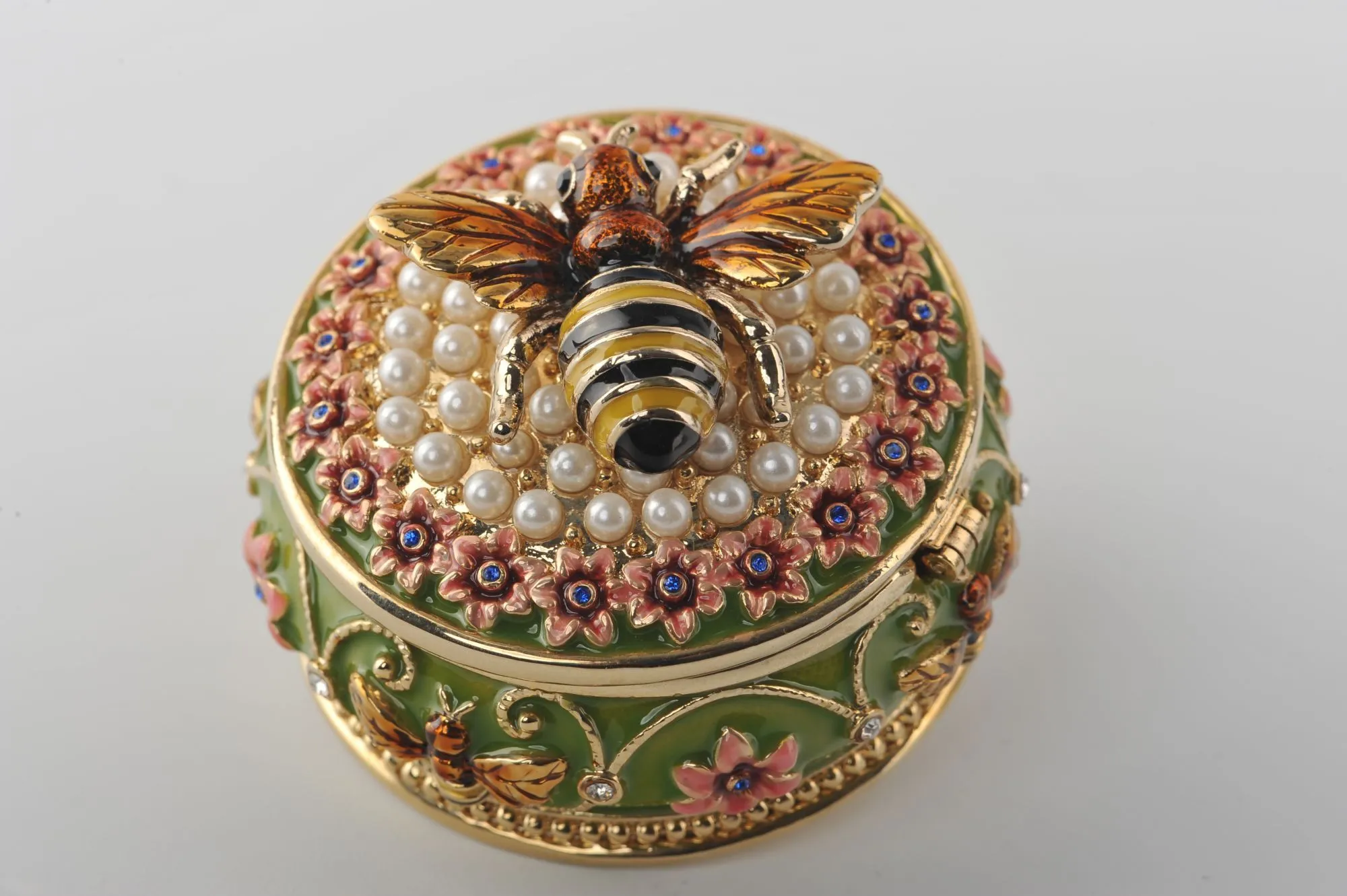 Green Box with Pearls and a Bee