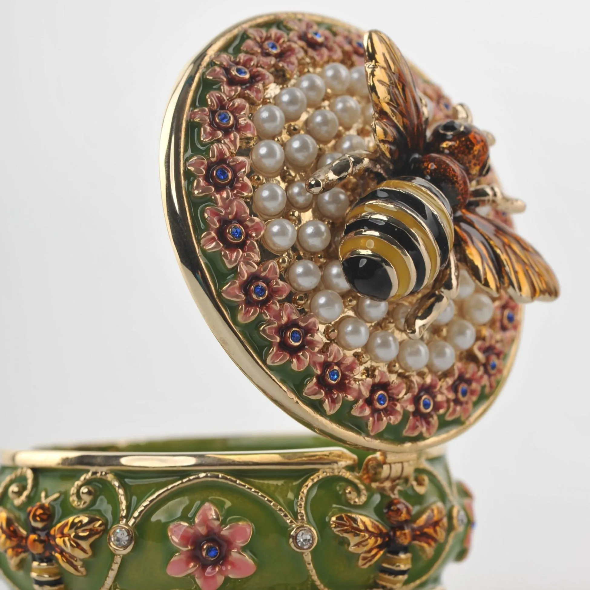 Green Box with Pearls and a Bee