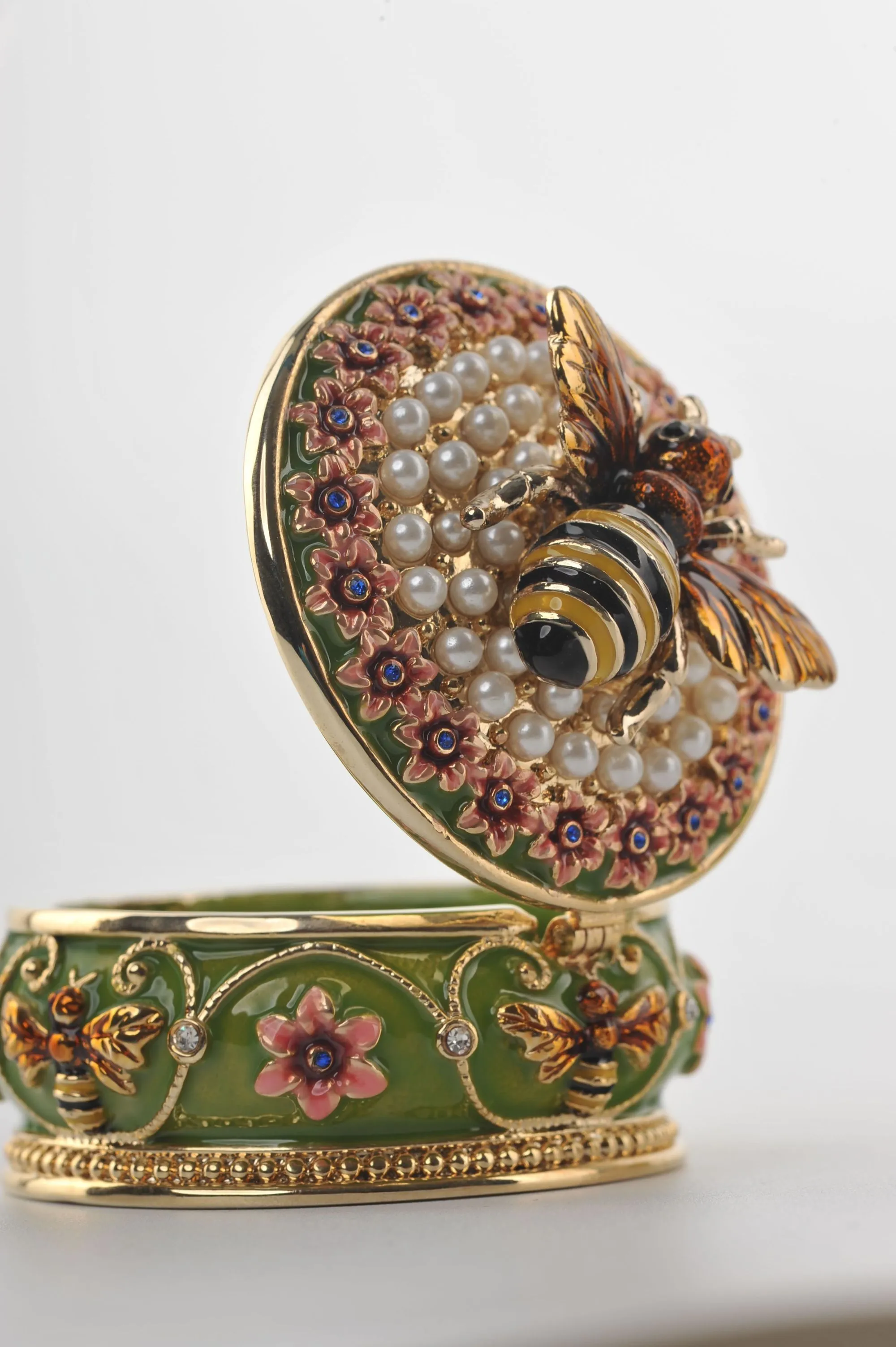 Green Box with Pearls and a Bee
