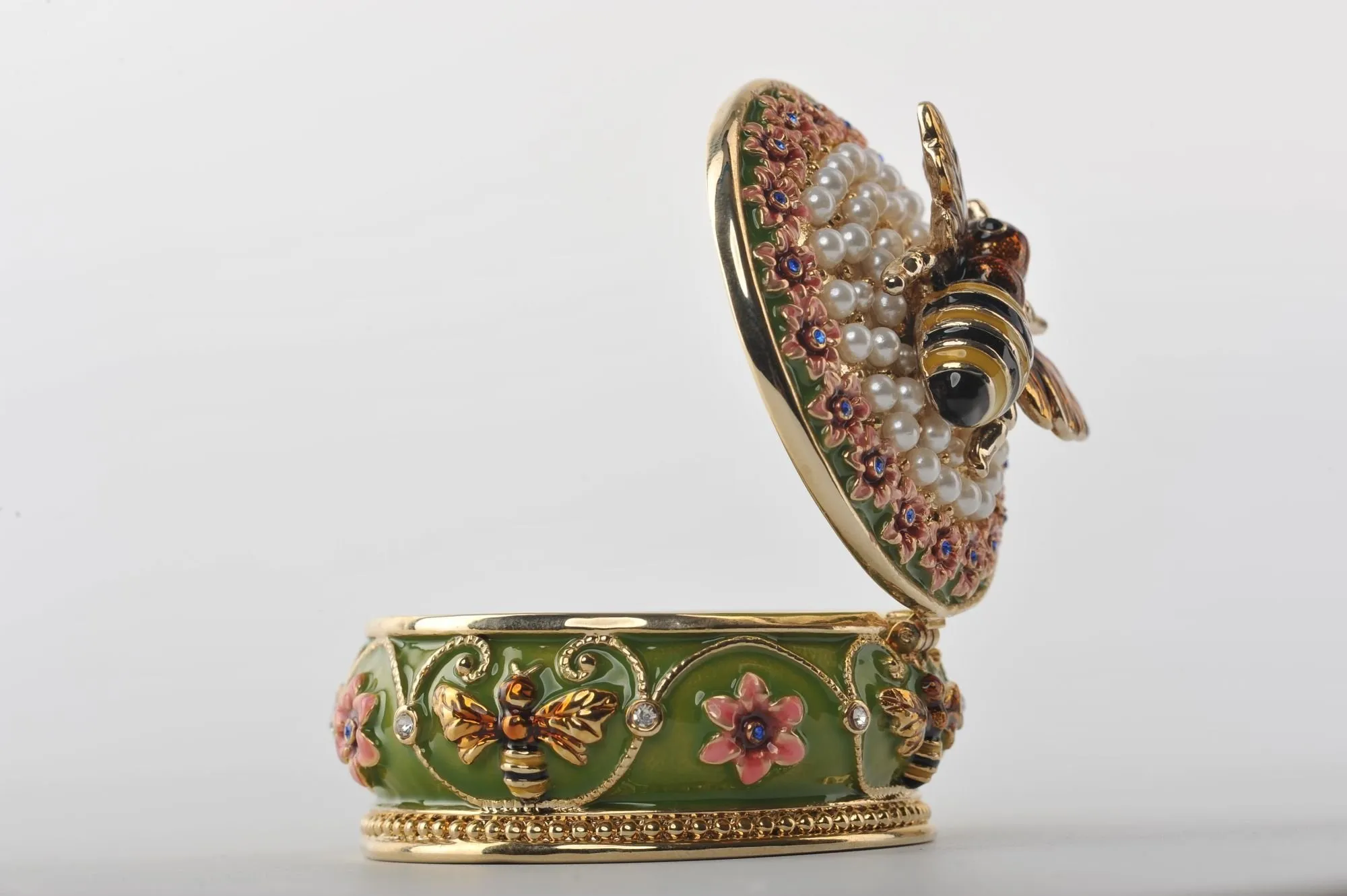 Green Box with Pearls and a Bee