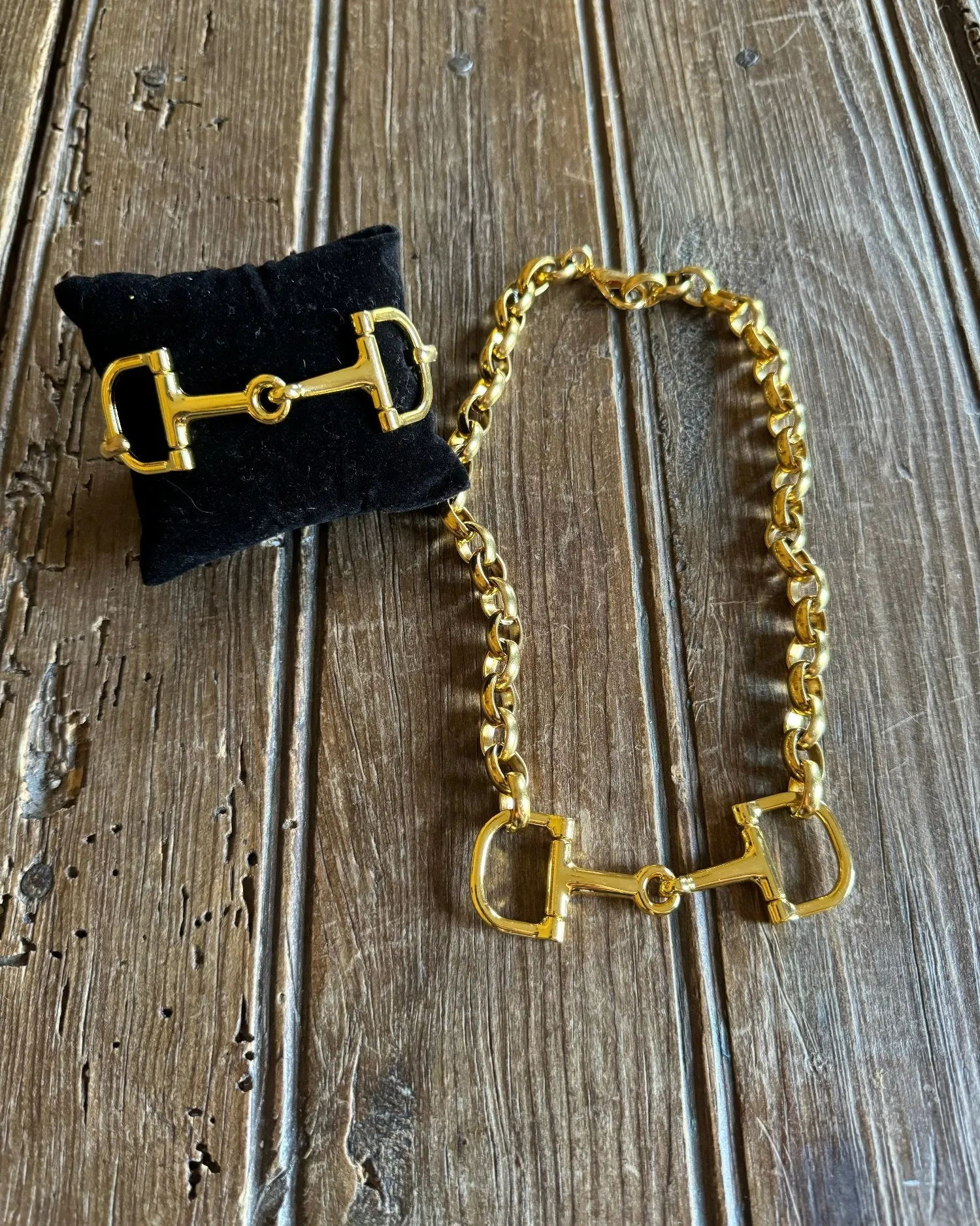 Guilford Gold D-Ring Snaffle Bit Necklace