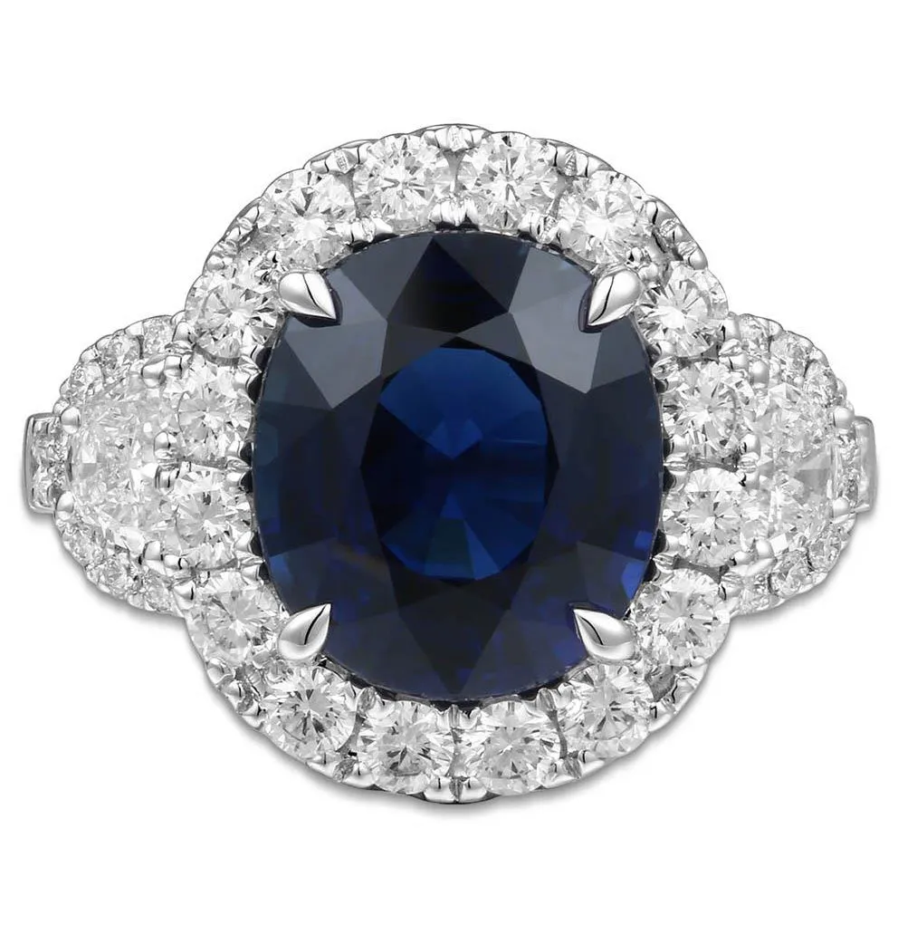 Ladies Statement 6.27ct Oval Cut Blue Sapphire & Diamond Ring
