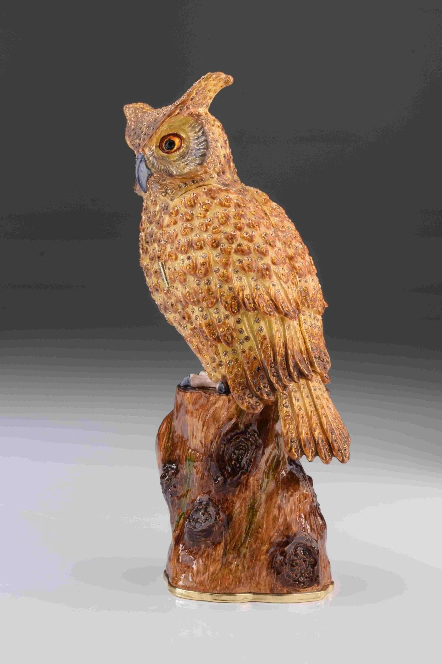 Large Brown Owl