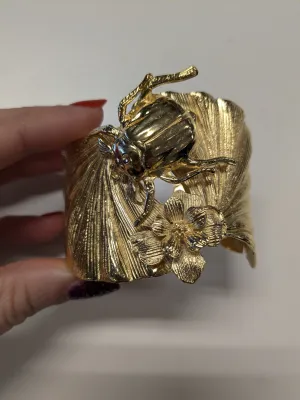 Lotta Djossou Paris Maybug on Leaf Bracelet Gold