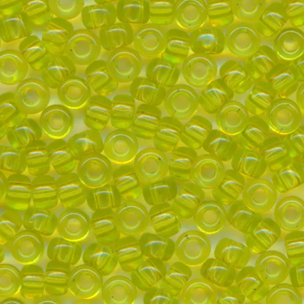 MIYUKI Round Rocaille Seed Beads #143 Peridot (Transparent)