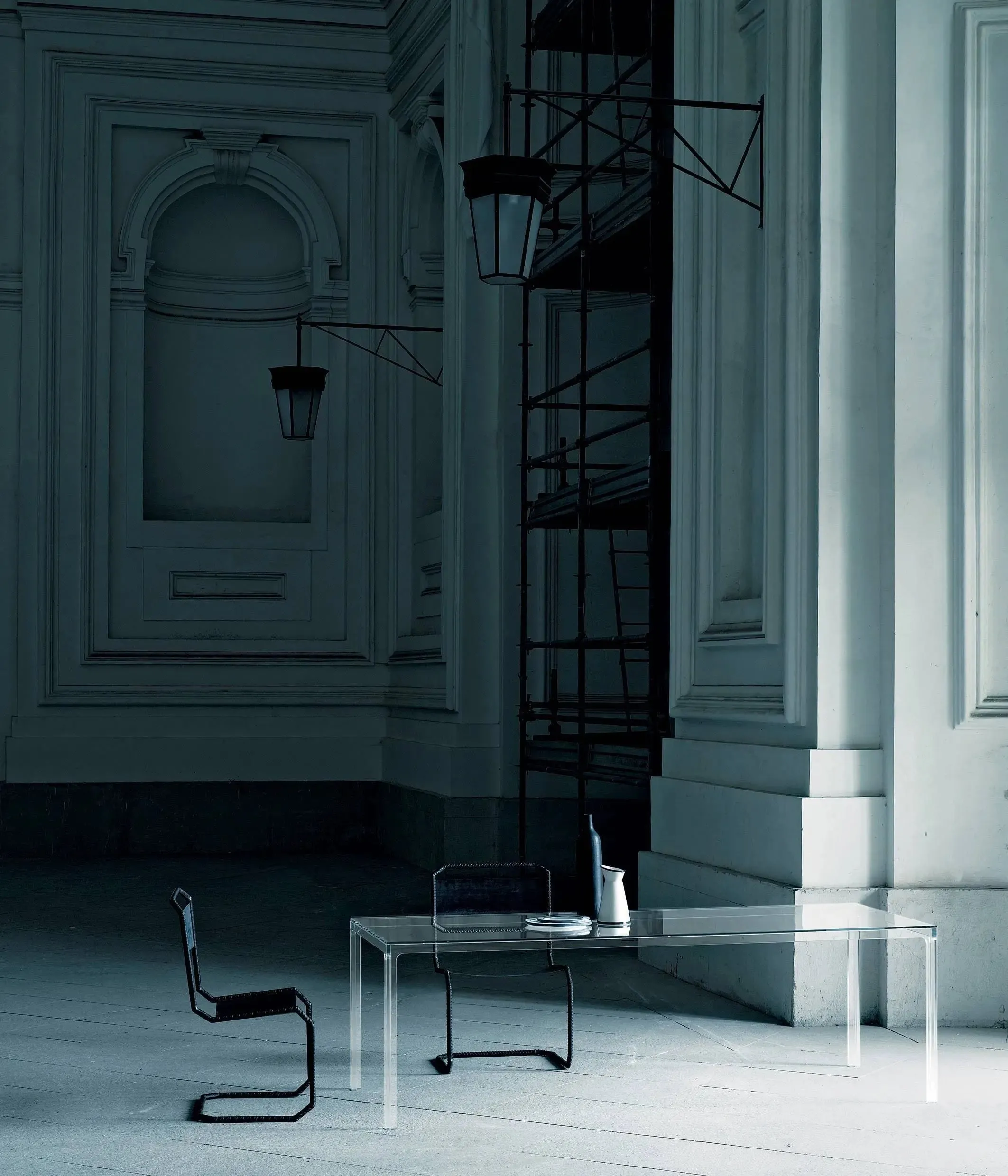 Oscar Writing Desk