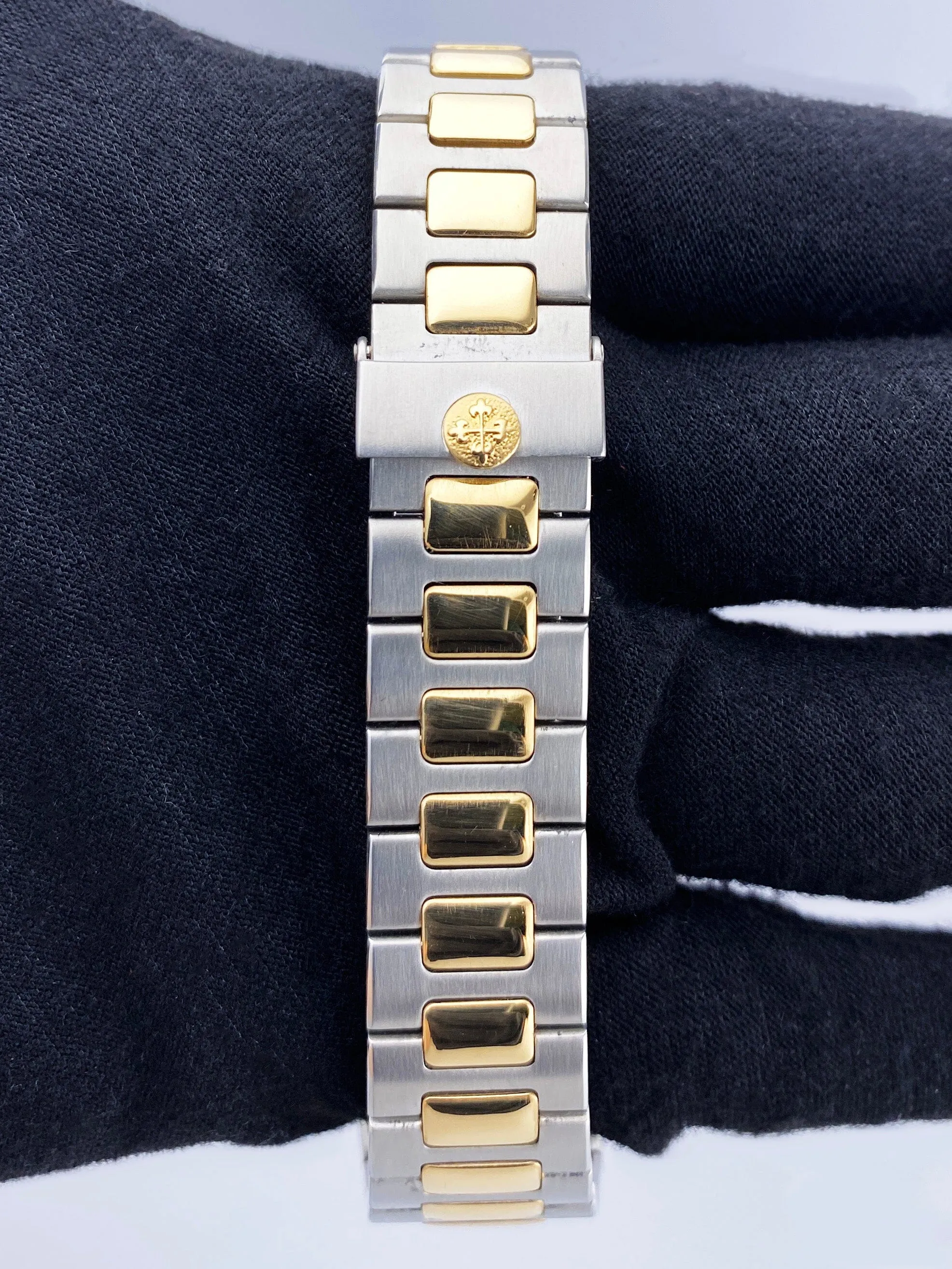 Patek Philippe Nautilus 3800 Black Roman Dial Two Tone Mens Watch